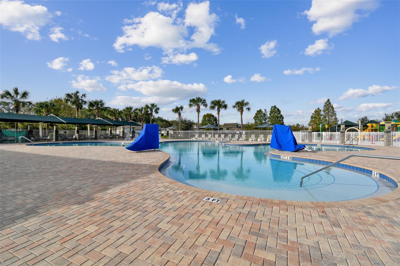 1330 STANDRIDGE DR, WESLEY CHAPEL, FL, 33543