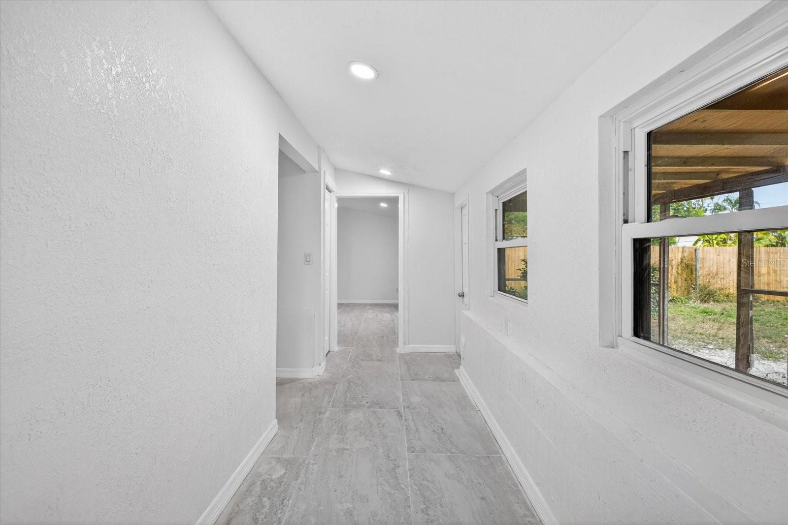 5801 MAGNOLIA ST N, ST PETERSBURG, FL, 33703
