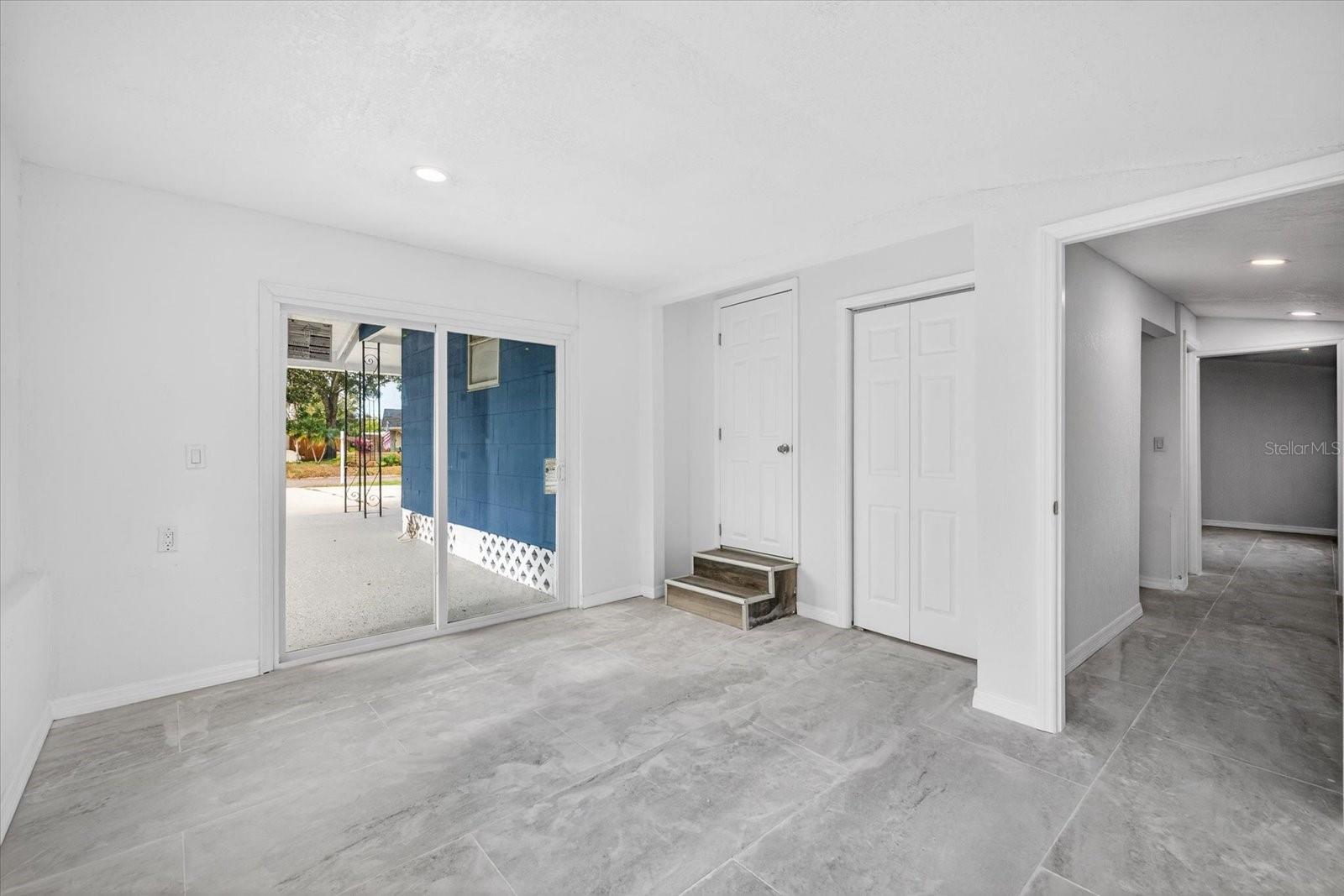 5801 MAGNOLIA ST N, ST PETERSBURG, FL, 33703