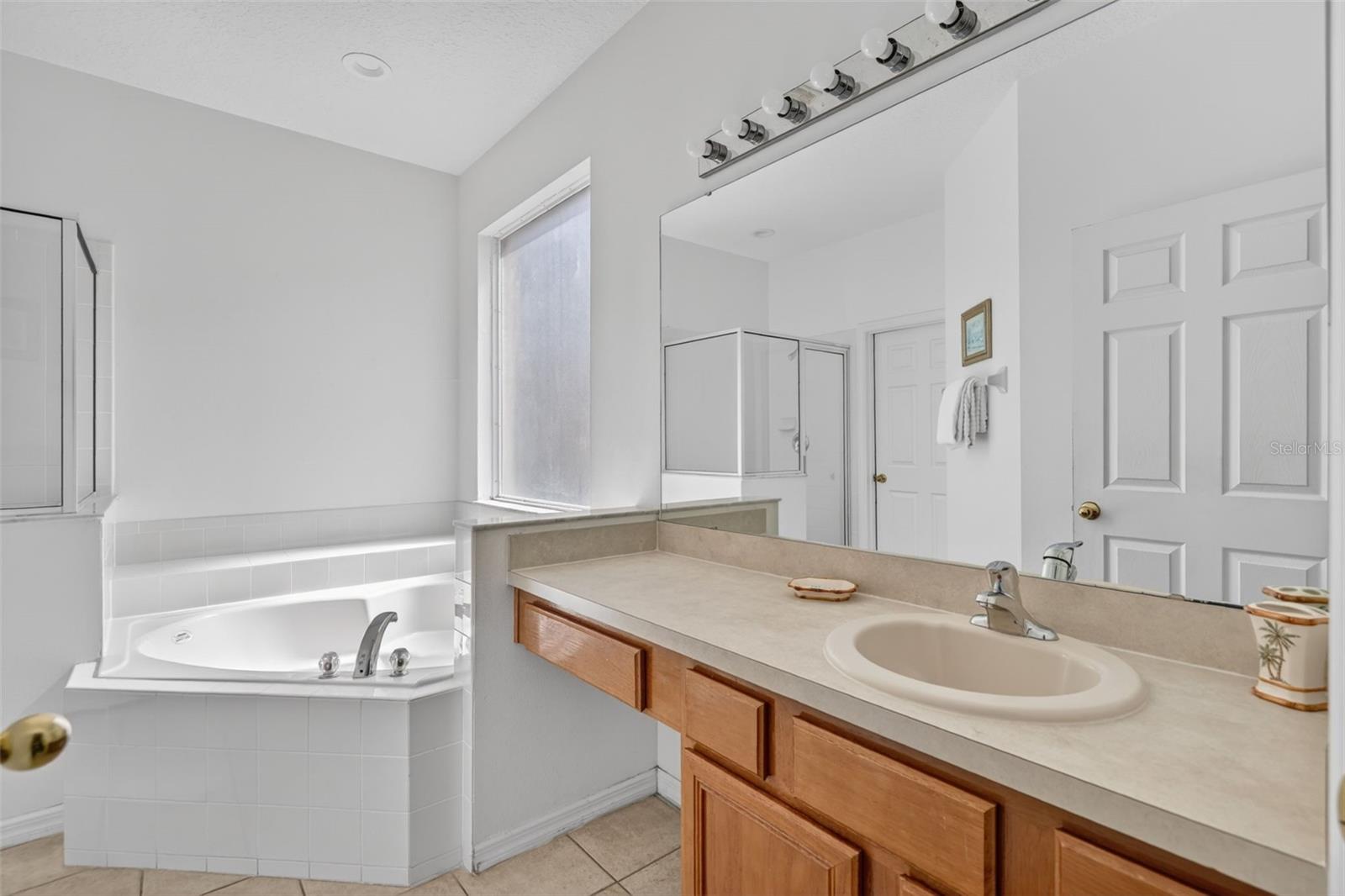 630 SOLANA CIR, DAVENPORT, FL, 33837