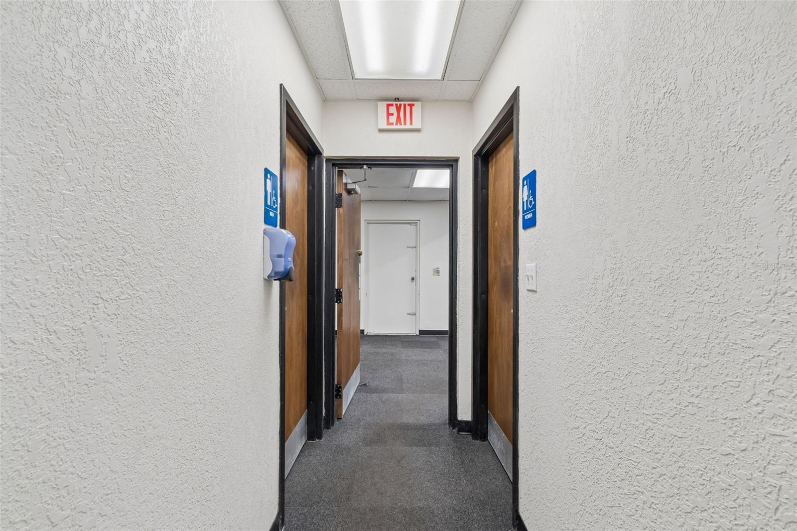 4901 E BUSCH BLVD, TAMPA, FL, 33617