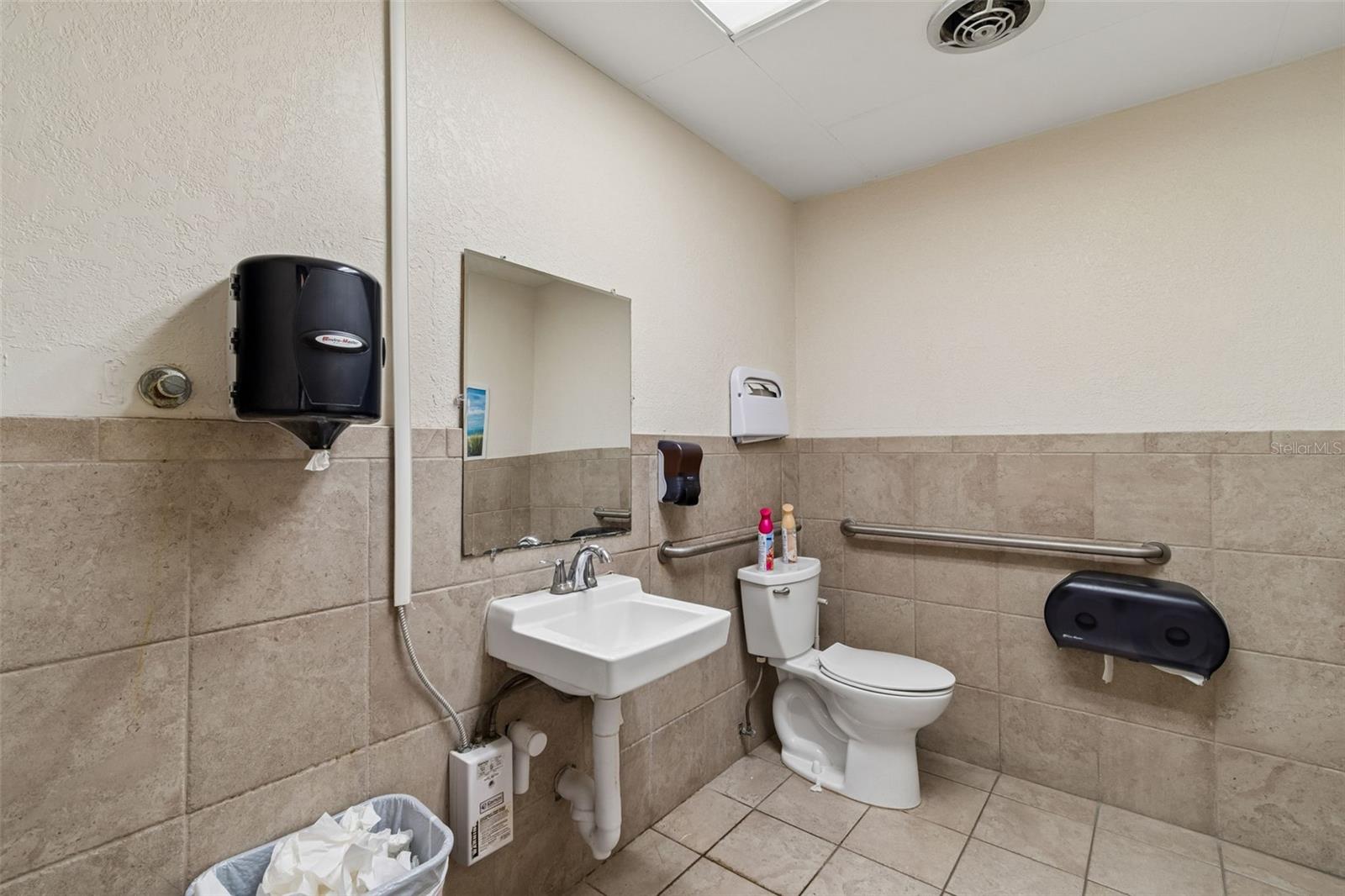 4901 E BUSCH BLVD, TAMPA, FL, 33617