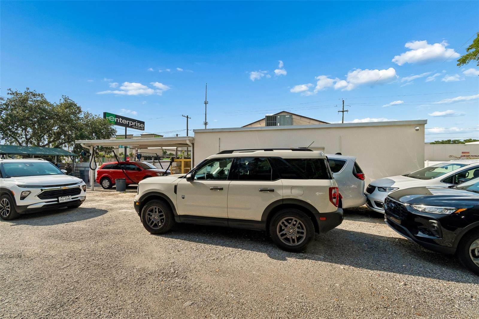 4901 E BUSCH BLVD, TAMPA, FL, 33617