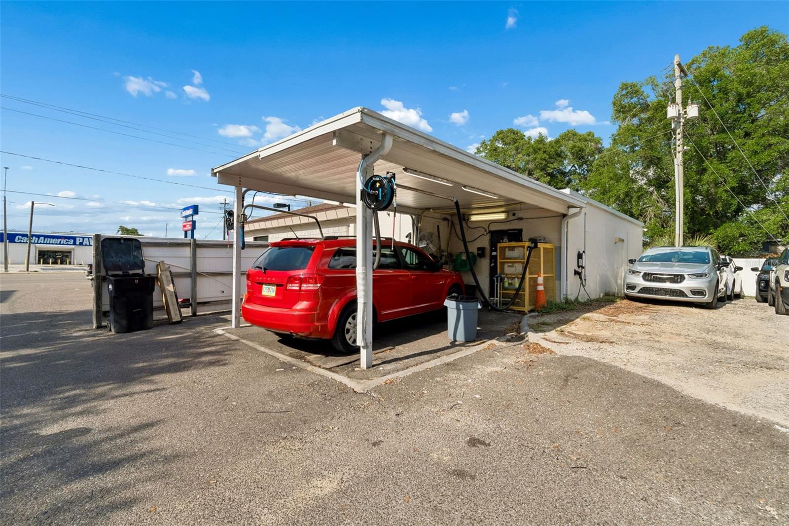 4901 E BUSCH BLVD, TAMPA, FL, 33617