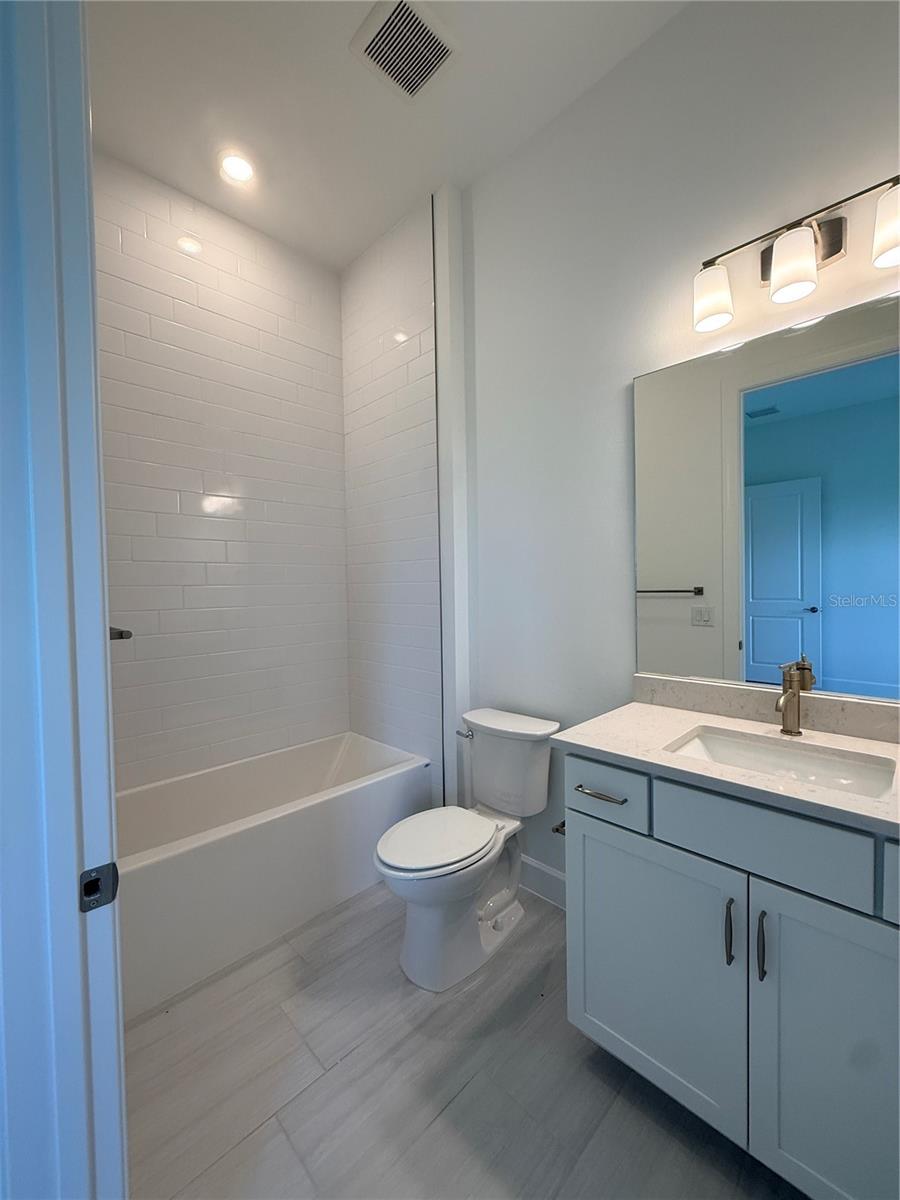 5031 GOLDEN SHORE CT, LAKEWOOD RANCH, FL, 34211