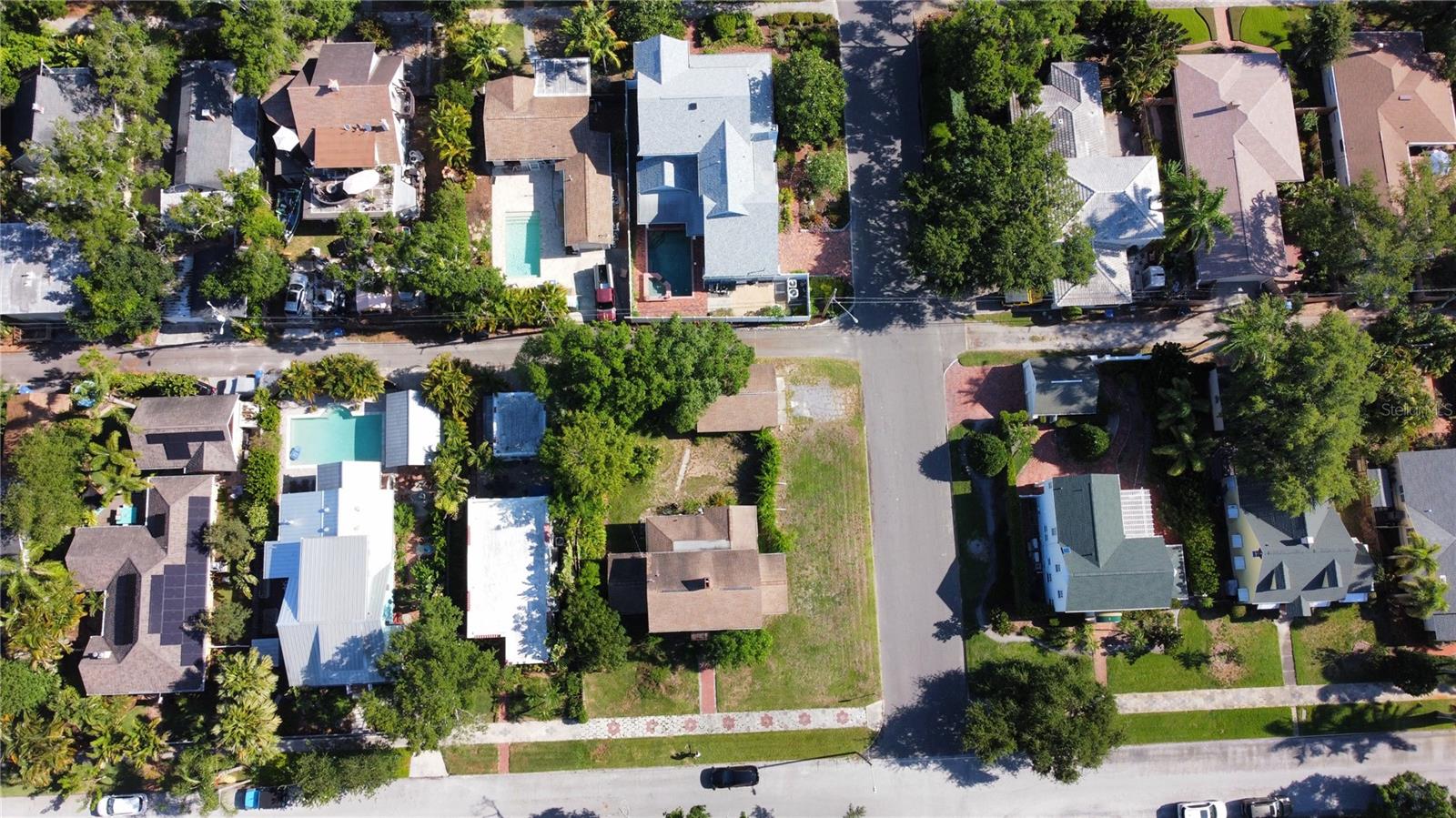255 19TH AVE NE, ST PETERSBURG, FL, 33704