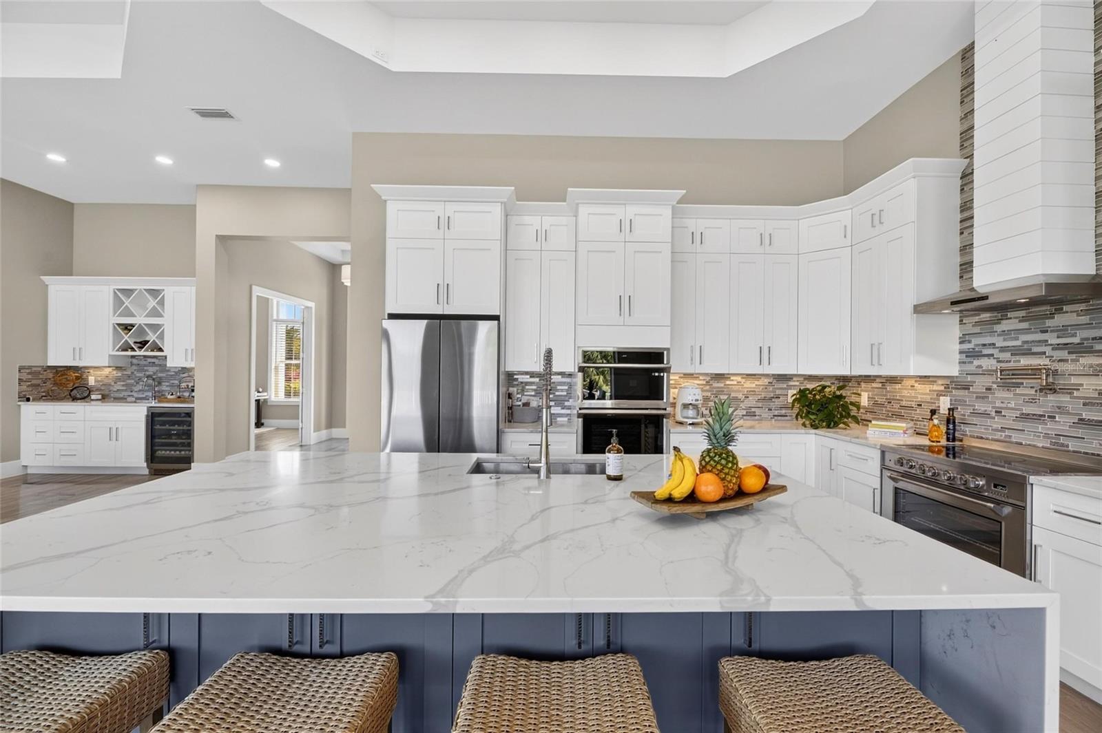 638 MANNS HARBOR DR, APOLLO BEACH, FL, 33572