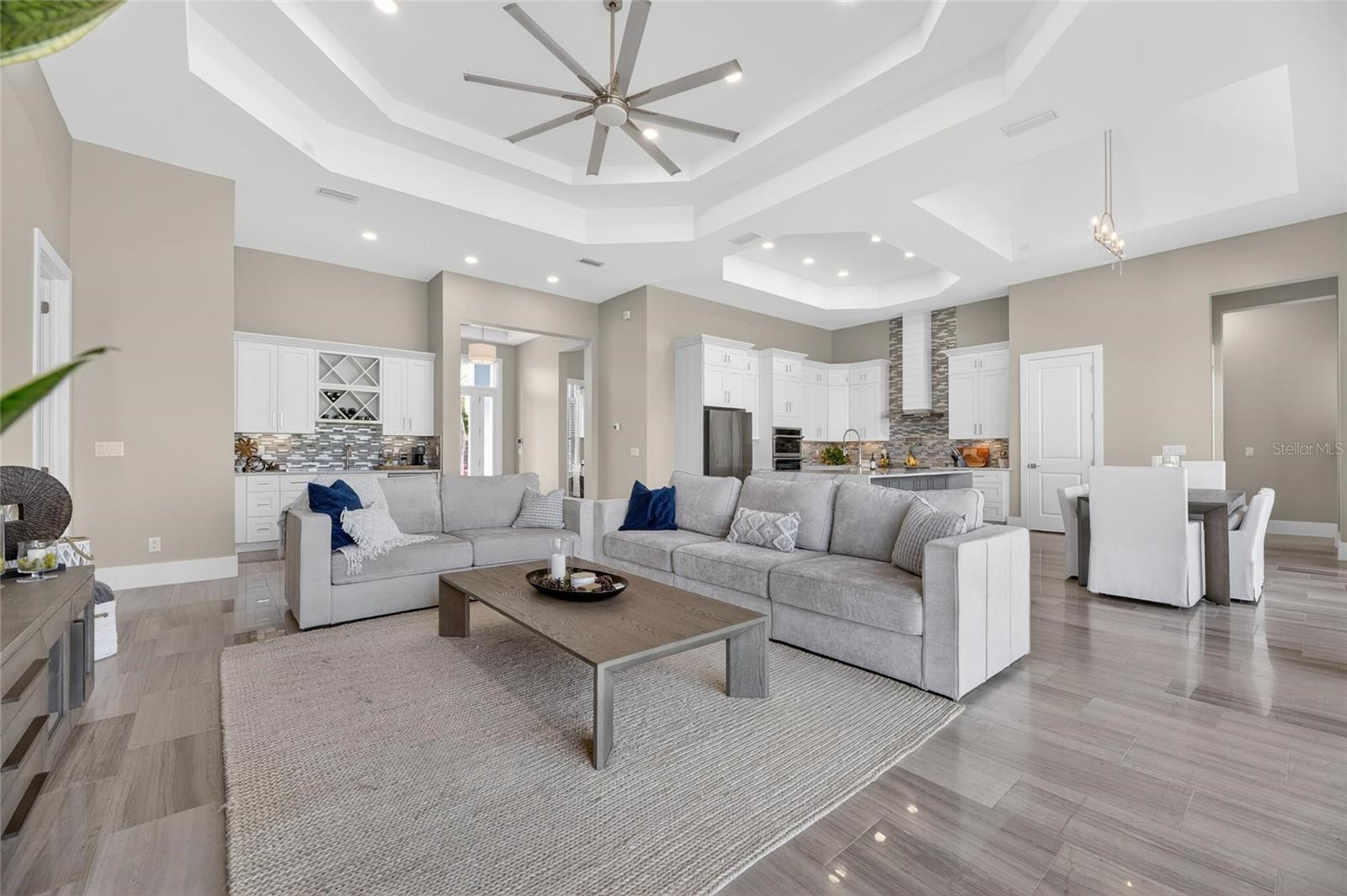638 MANNS HARBOR DR, APOLLO BEACH, FL, 33572