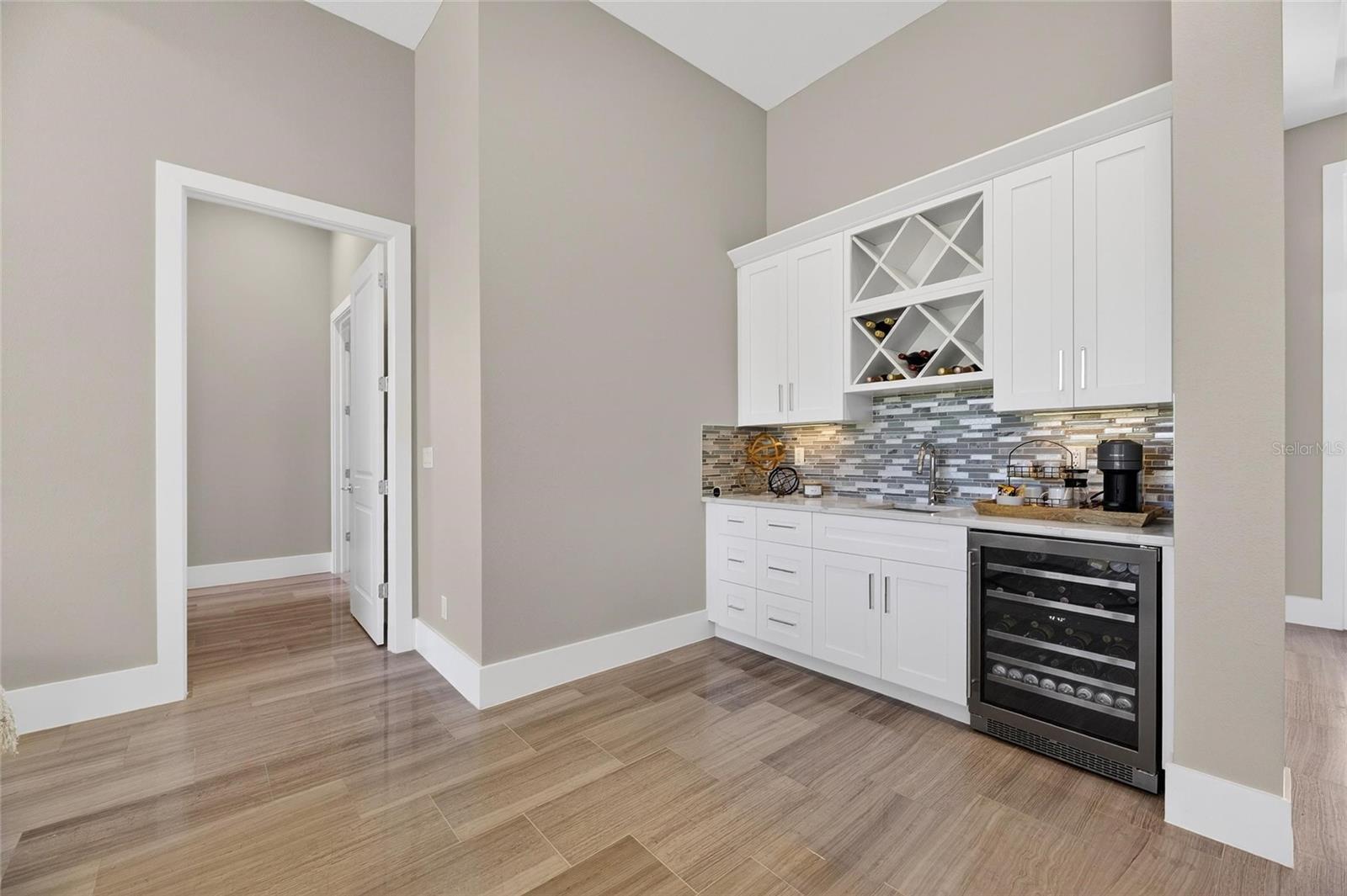 638 MANNS HARBOR DR, APOLLO BEACH, FL, 33572