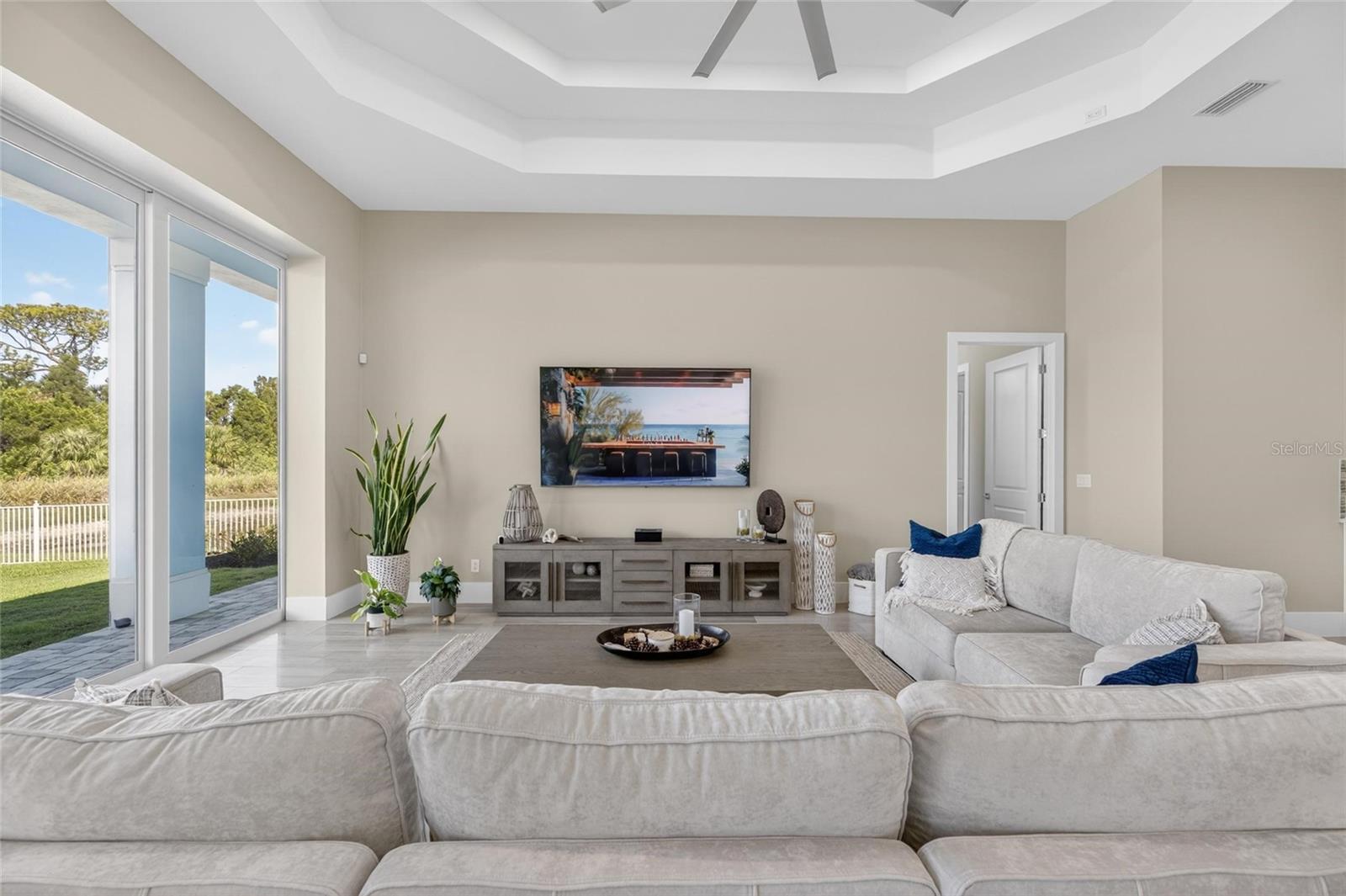 638 MANNS HARBOR DR, APOLLO BEACH, FL, 33572