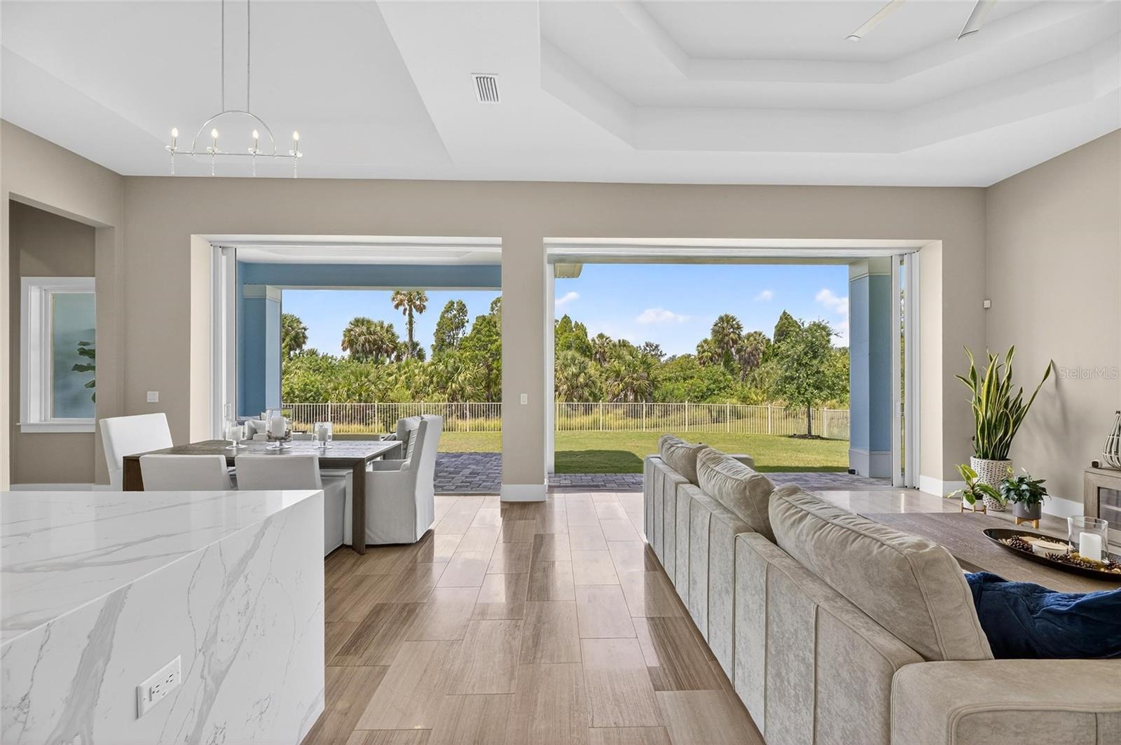 638 MANNS HARBOR DR, APOLLO BEACH, FL, 33572