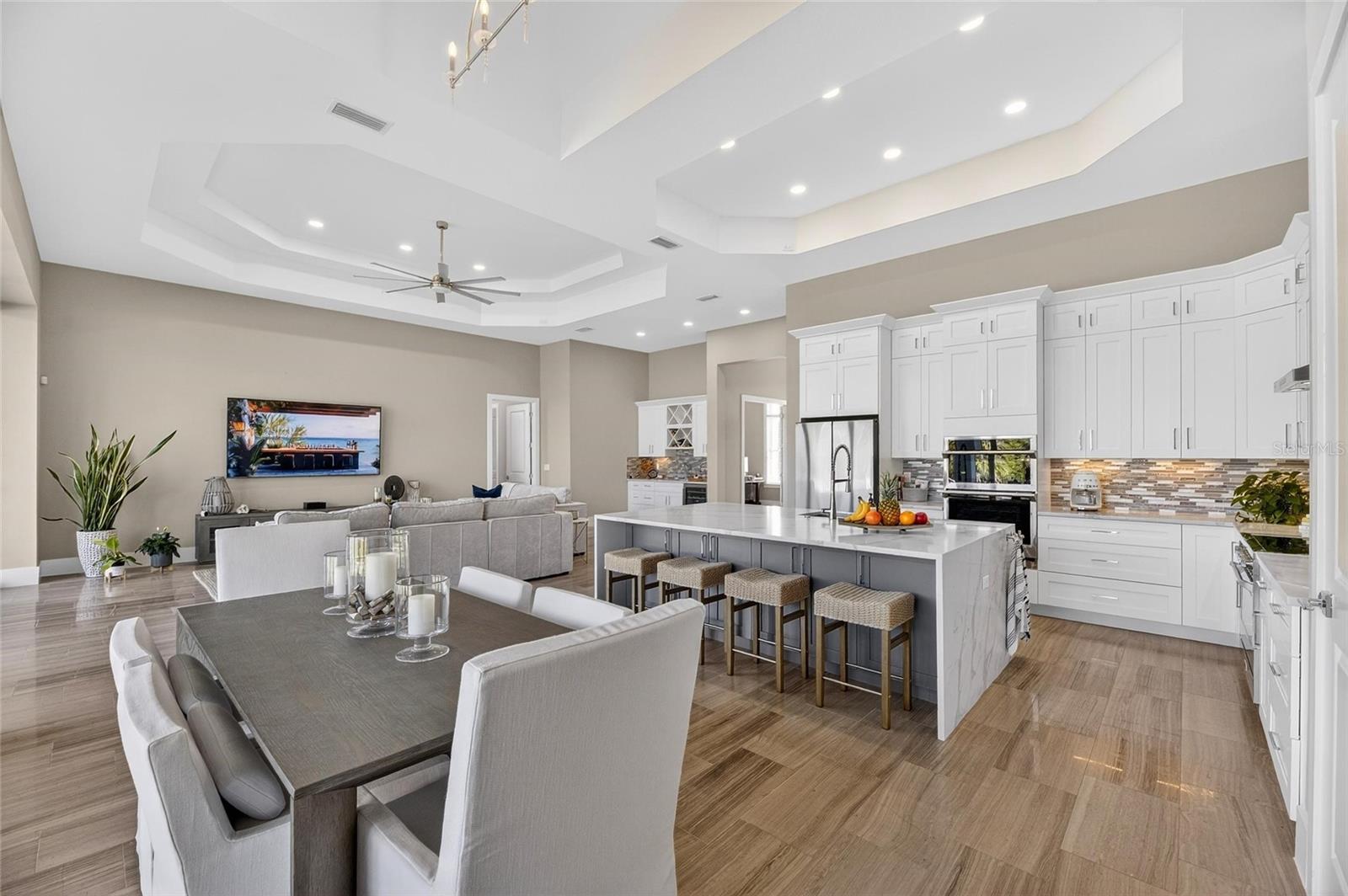 638 MANNS HARBOR DR, APOLLO BEACH, FL, 33572