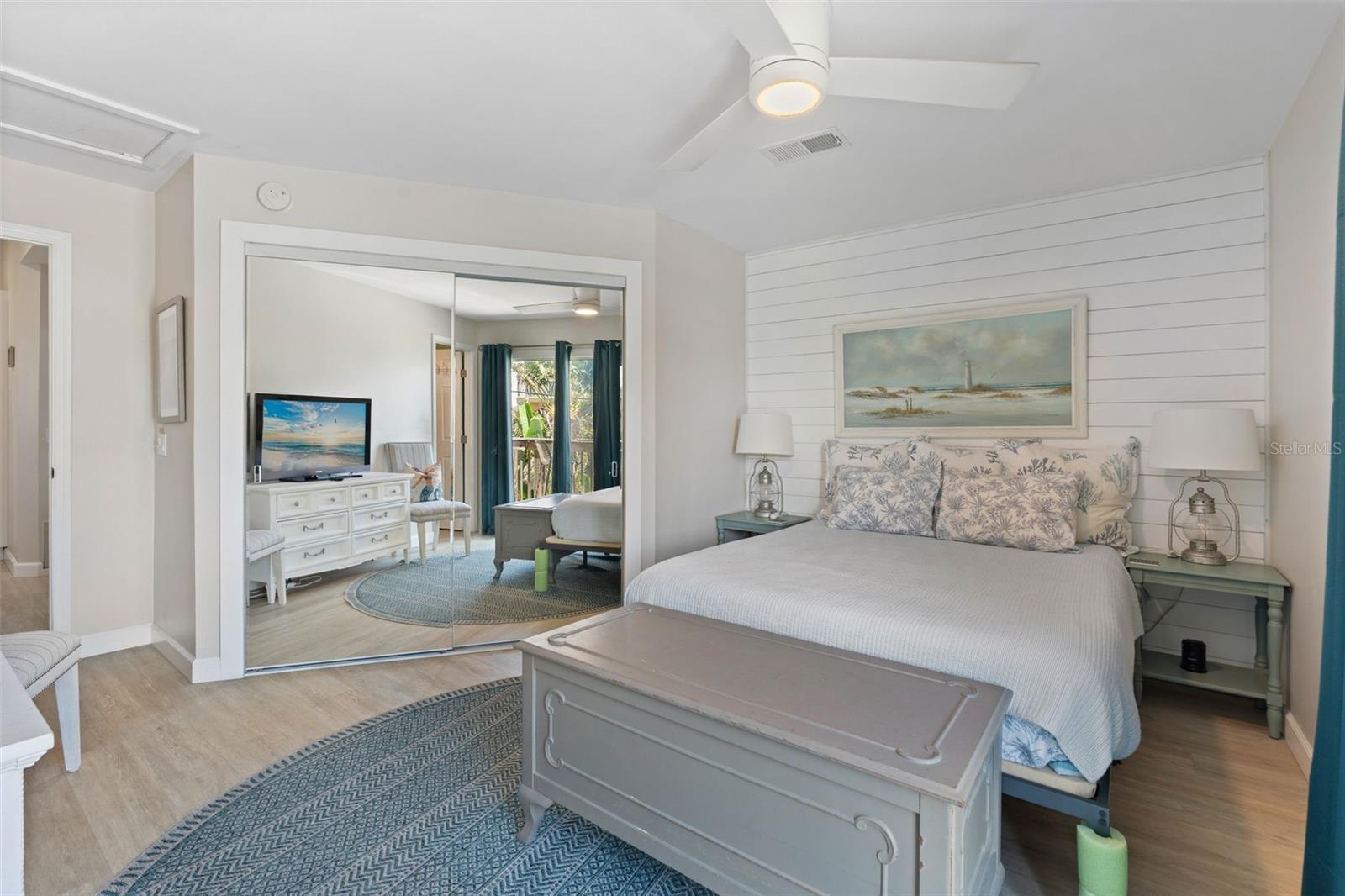 2517 AVENUE C, BRADENTON BEACH, FL, 34217