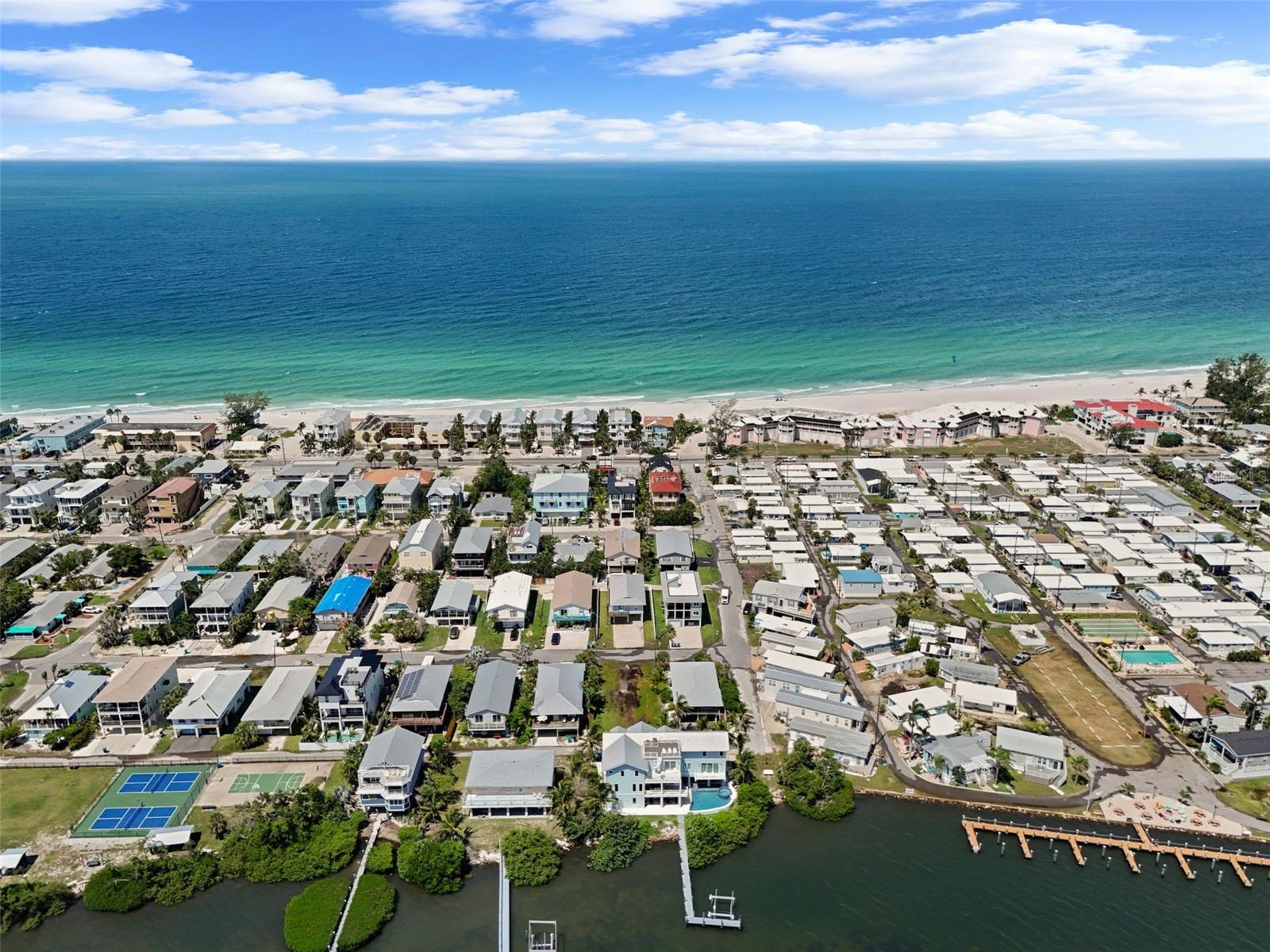 2517 AVENUE C, BRADENTON BEACH, FL, 34217