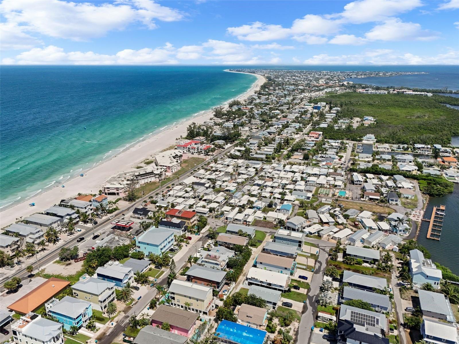 2517 AVENUE C, BRADENTON BEACH, FL, 34217