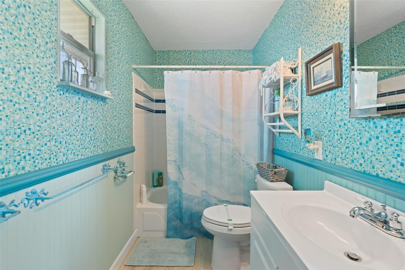 2517 AVENUE C, BRADENTON BEACH, FL, 34217