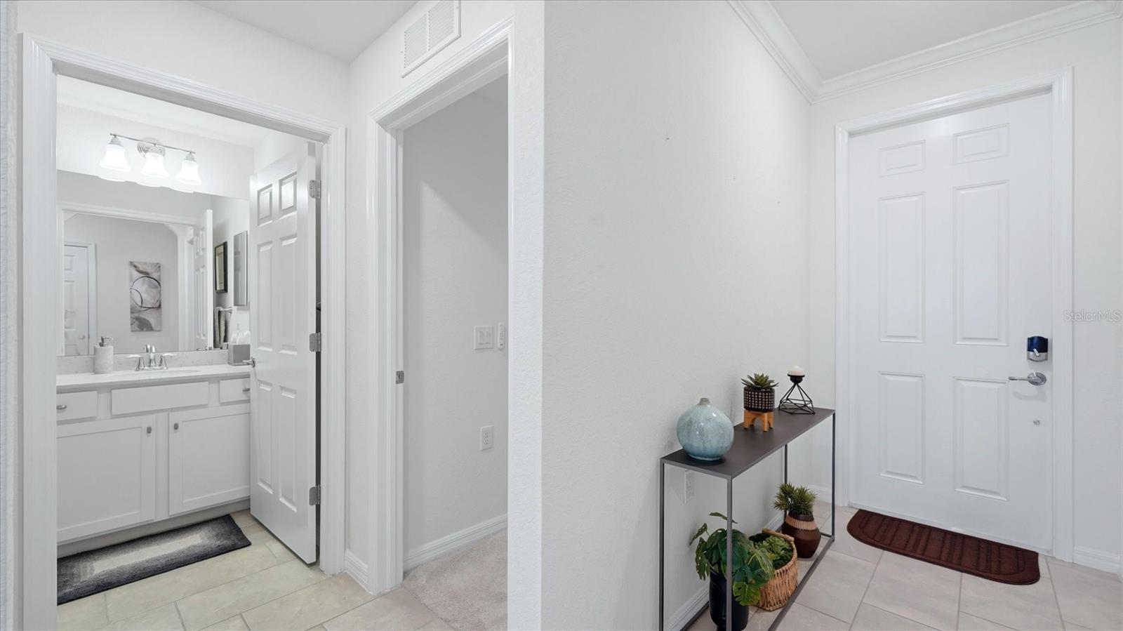 17810 GAWTHROP DR #203, LAKEWOOD RANCH, FL, 34211