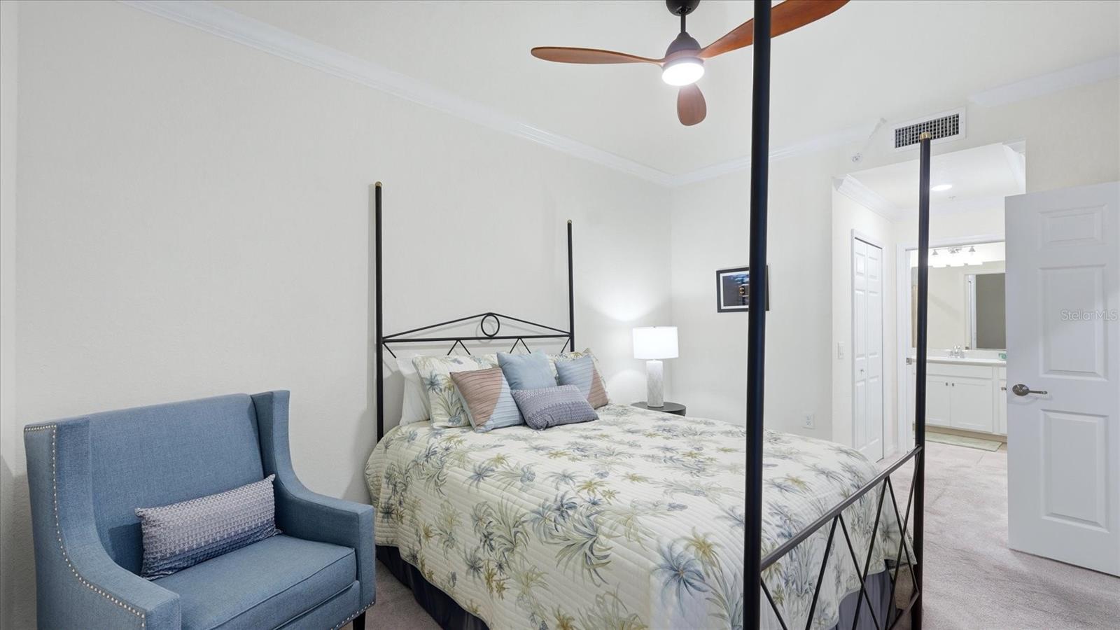 17810 GAWTHROP DR #203, LAKEWOOD RANCH, FL, 34211