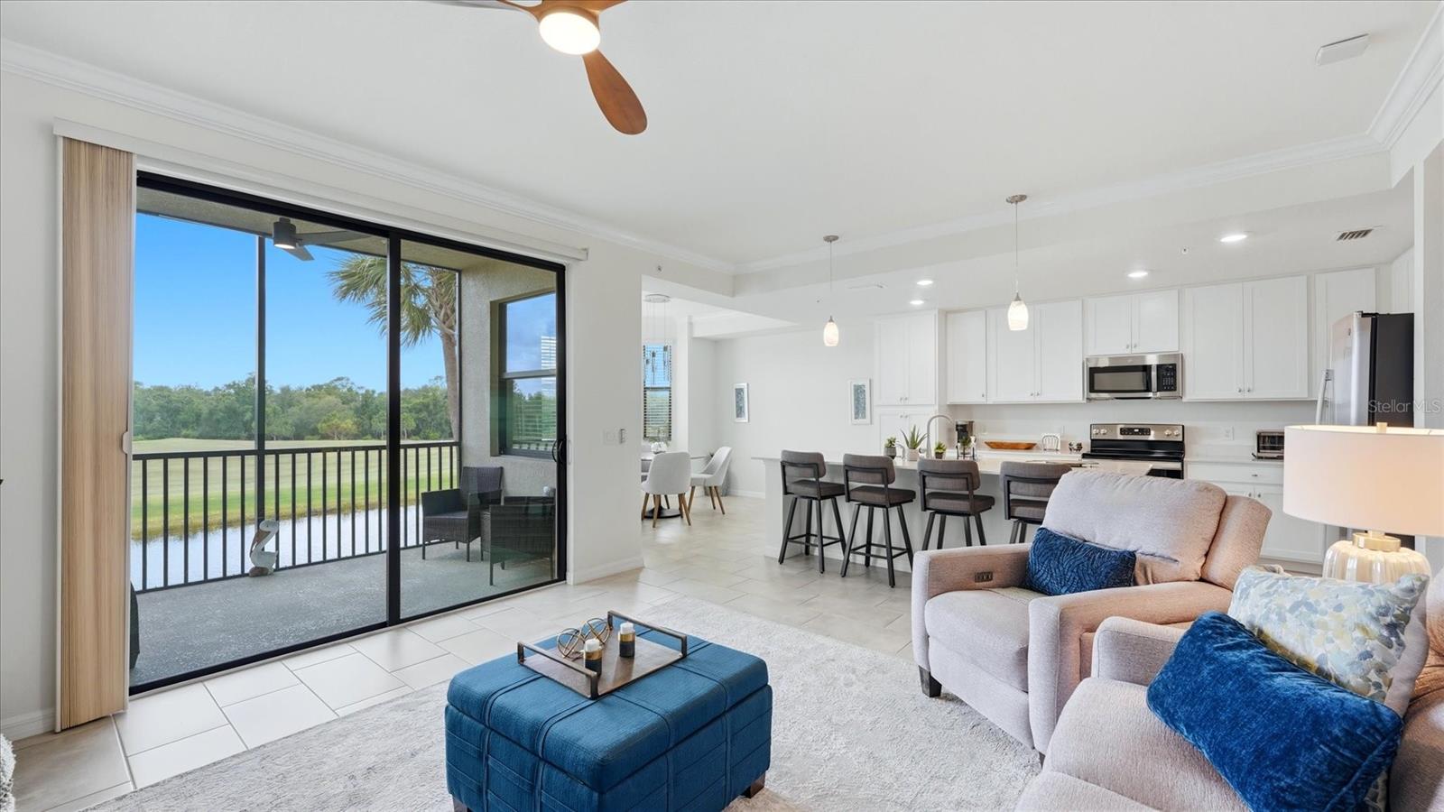 17810 GAWTHROP DR #203, LAKEWOOD RANCH, FL, 34211