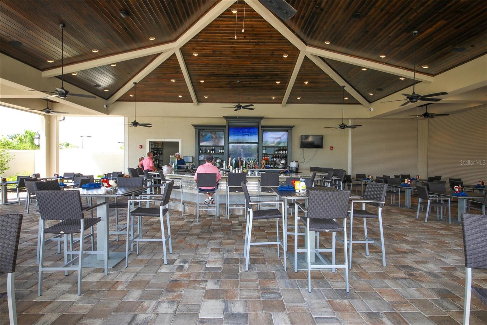 17810 GAWTHROP DR #203, LAKEWOOD RANCH, FL, 34211