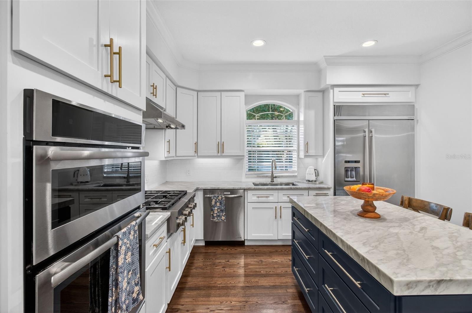 1298 SEVILLE LN NE, ST PETERSBURG, FL, 33704