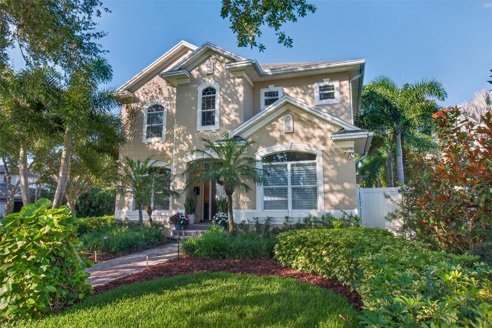 1298 SEVILLE LN NE, ST PETERSBURG, FL, 33704