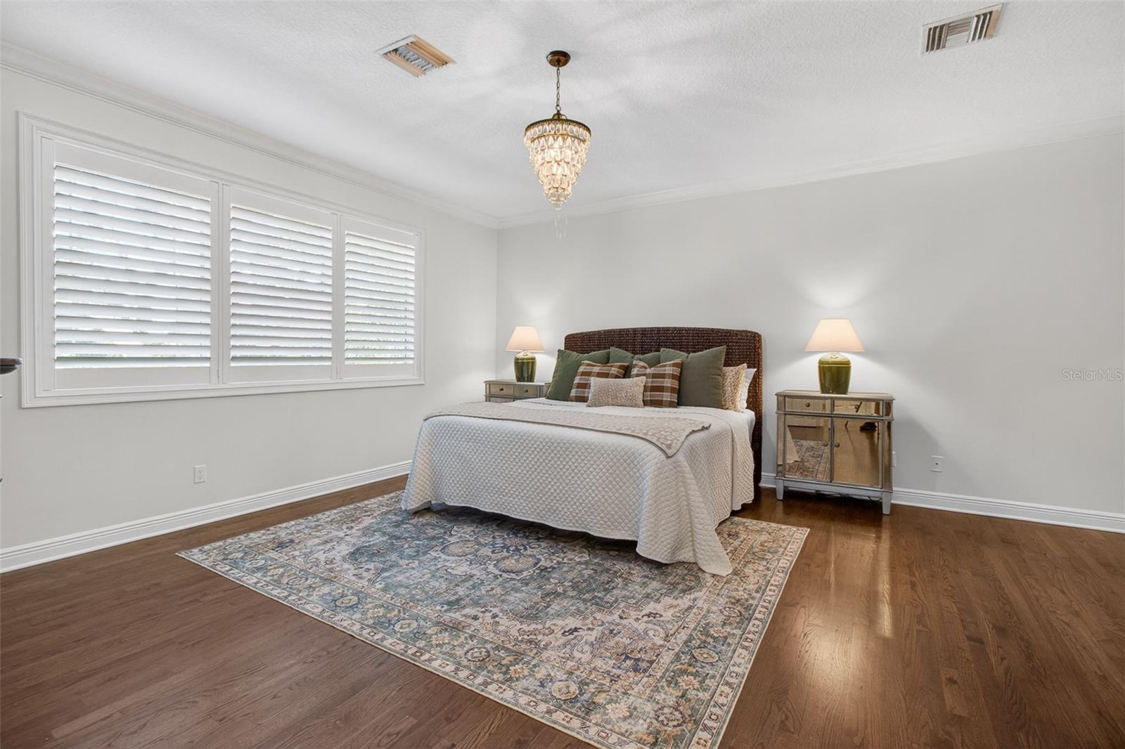 1298 SEVILLE LN NE, ST PETERSBURG, FL, 33704