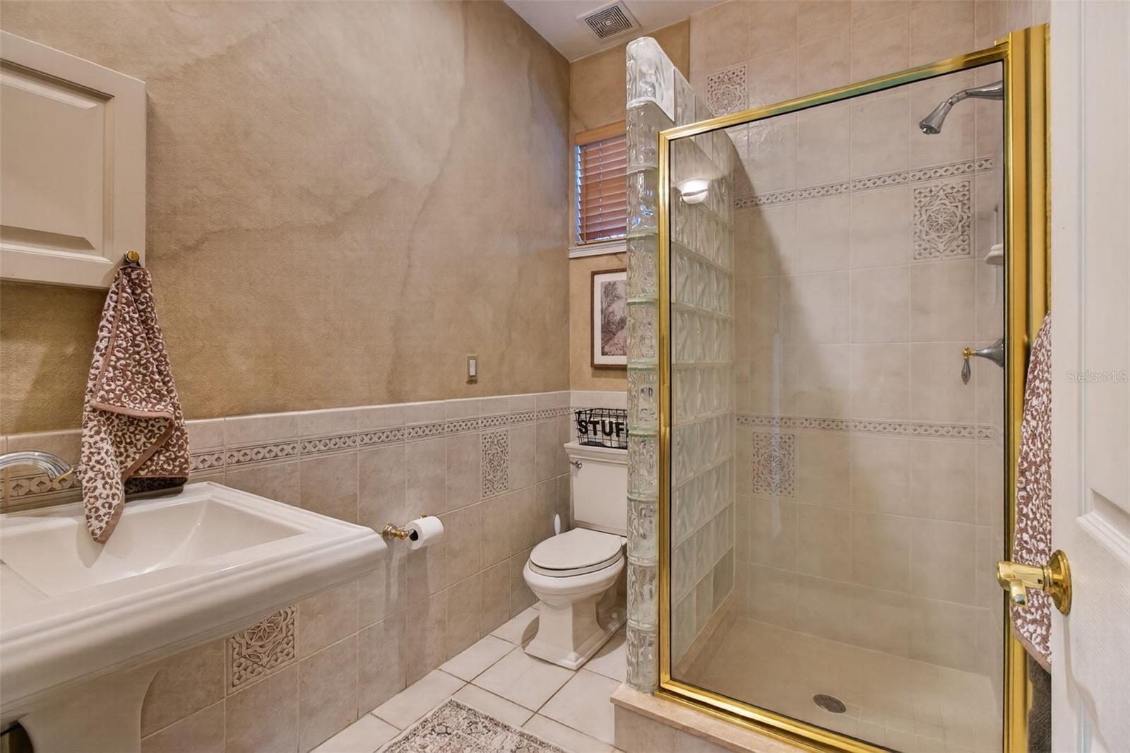 1298 SEVILLE LN NE, ST PETERSBURG, FL, 33704