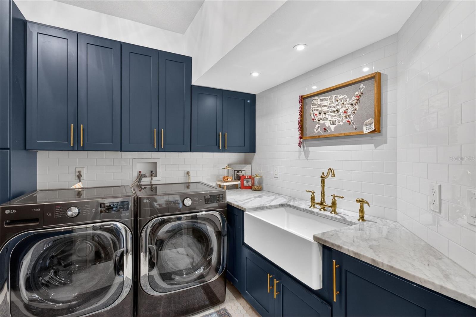 1298 SEVILLE LN NE, ST PETERSBURG, FL, 33704