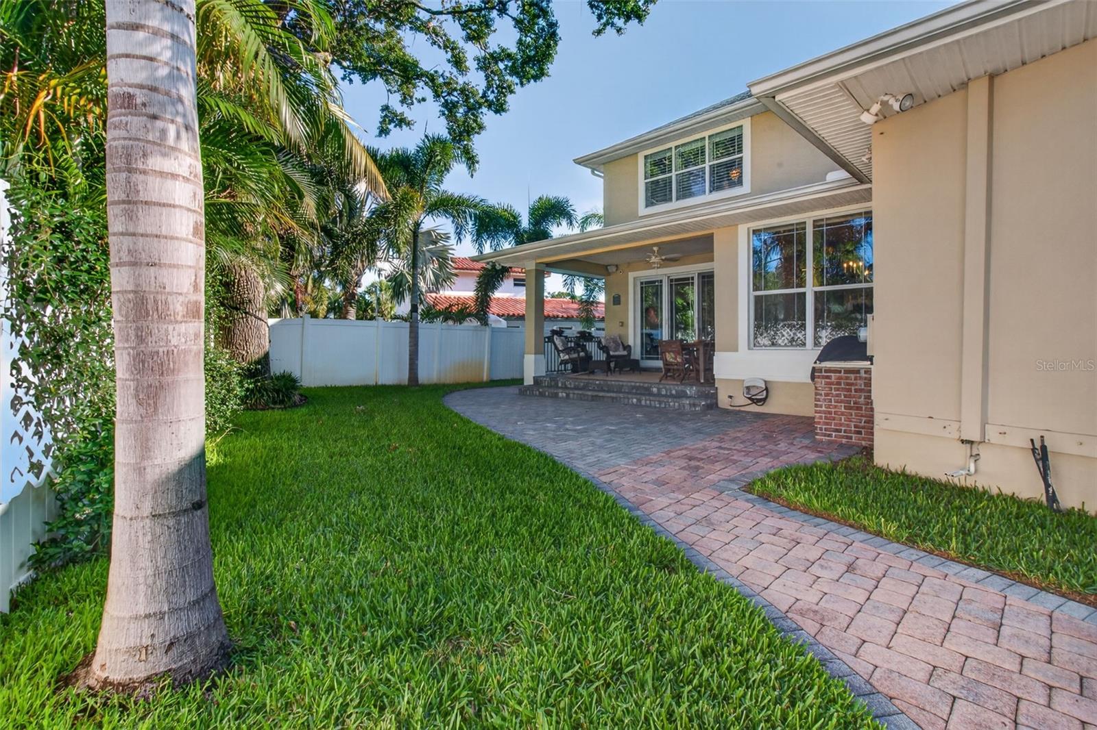 1298 SEVILLE LN NE, ST PETERSBURG, FL, 33704