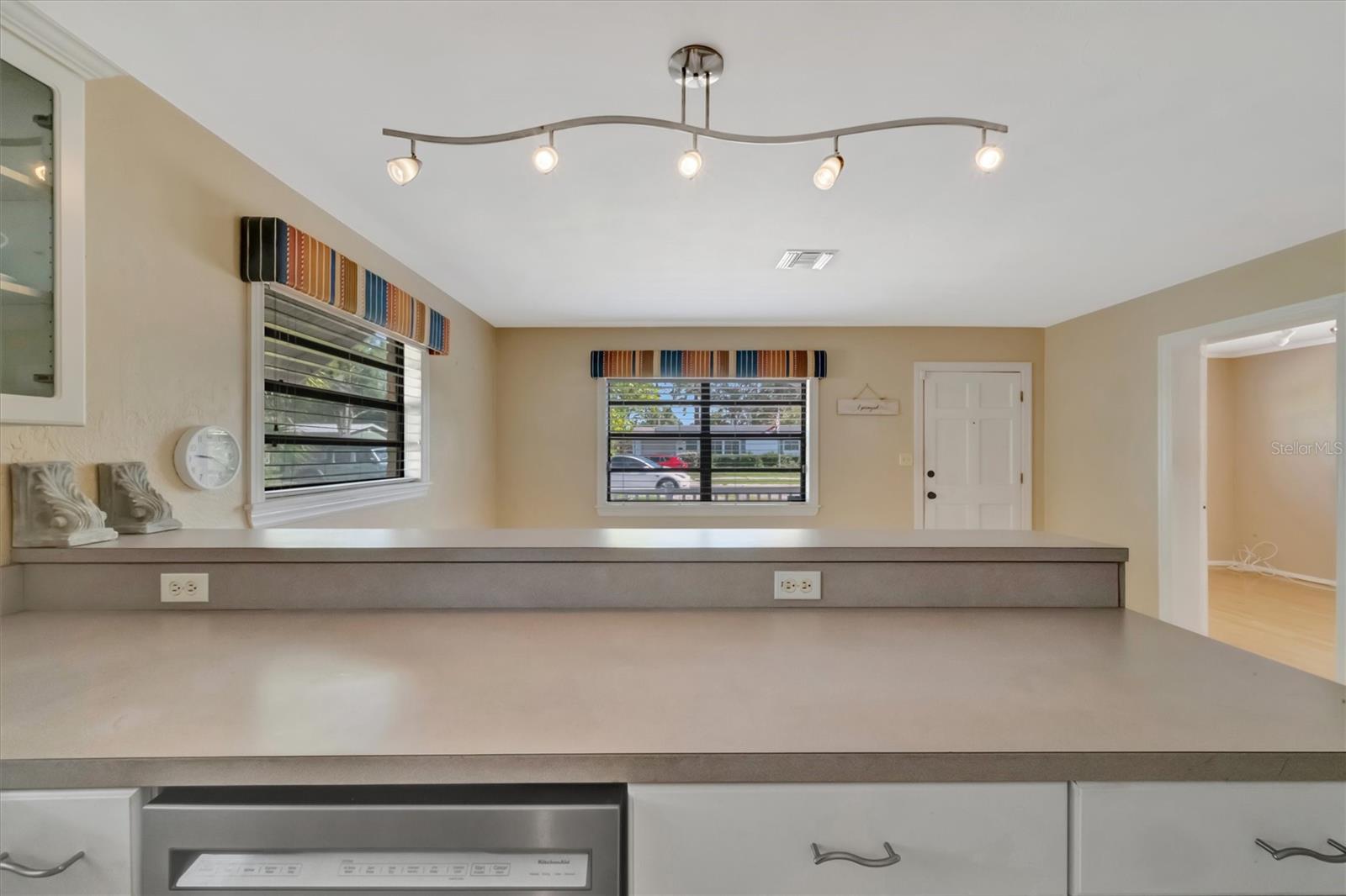 5630 13TH AVE N, ST PETERSBURG, FL, 33710