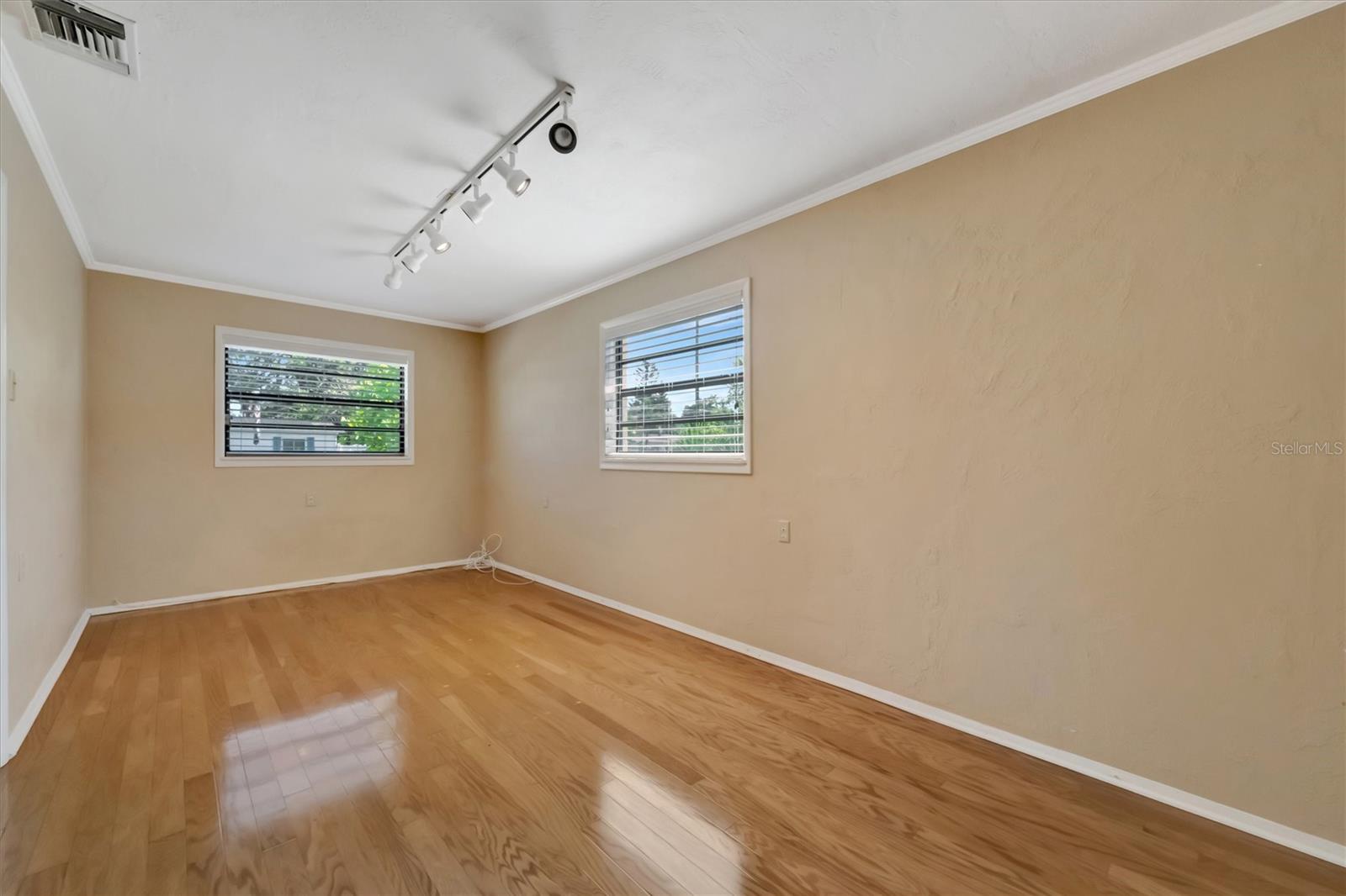 5630 13TH AVE N, ST PETERSBURG, FL, 33710
