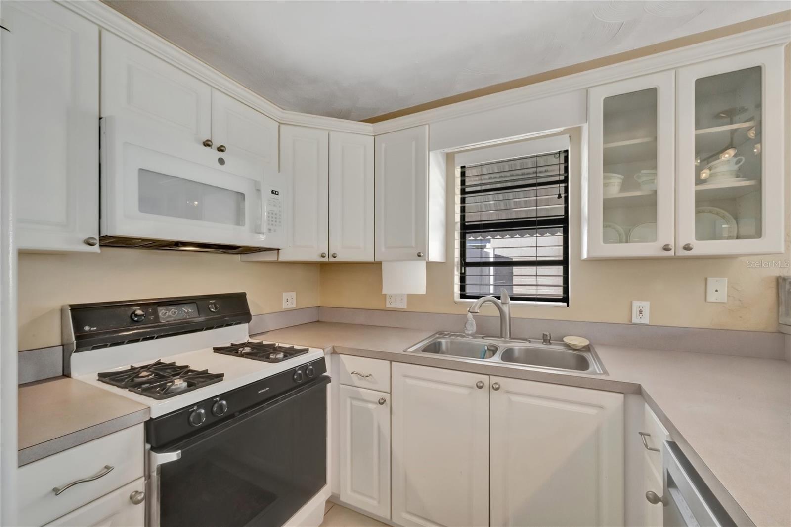 5630 13TH AVE N, ST PETERSBURG, FL, 33710