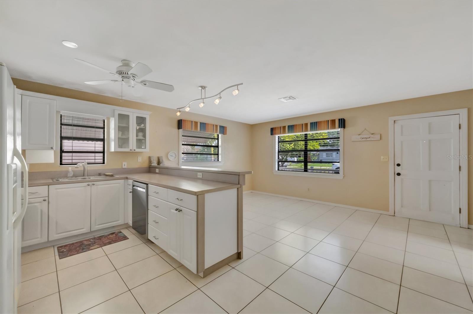5630 13TH AVE N, ST PETERSBURG, FL, 33710