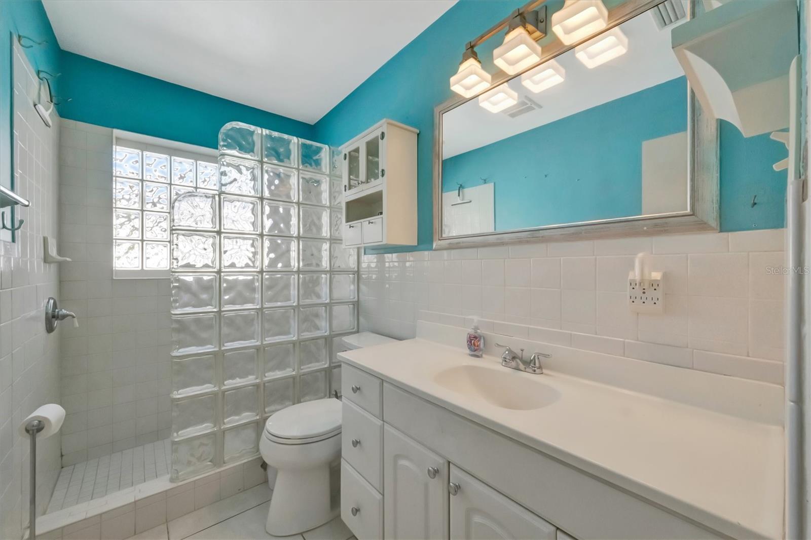 5630 13TH AVE N, ST PETERSBURG, FL, 33710