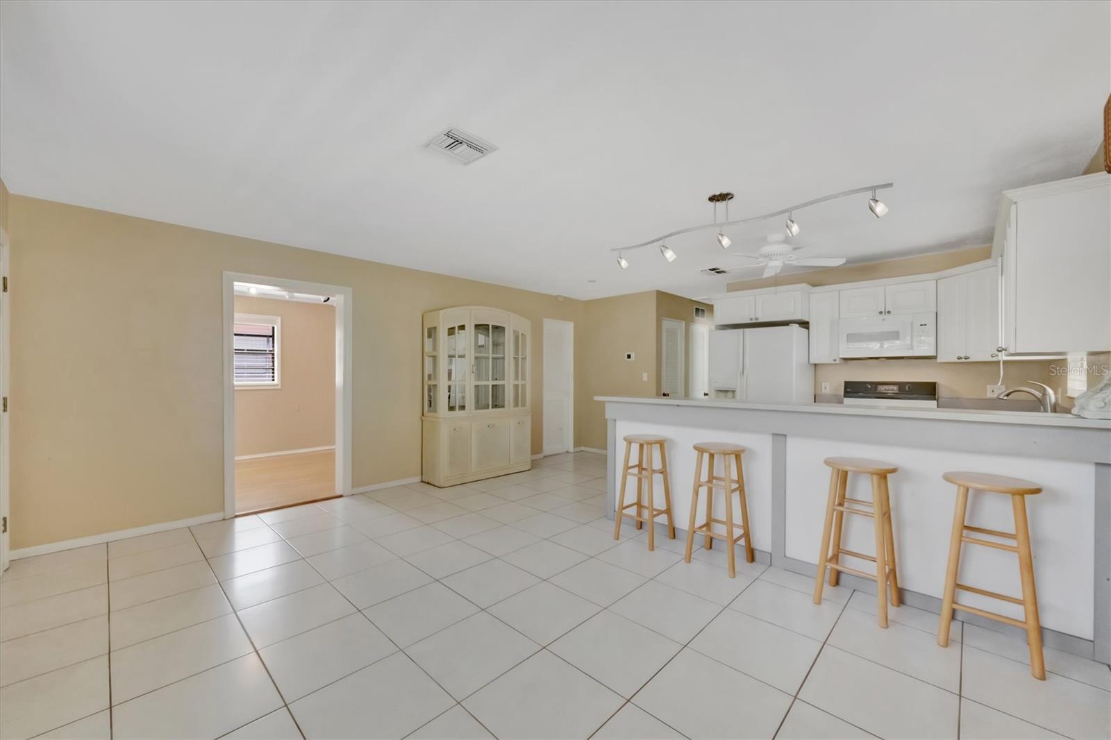5630 13TH AVE N, ST PETERSBURG, FL, 33710