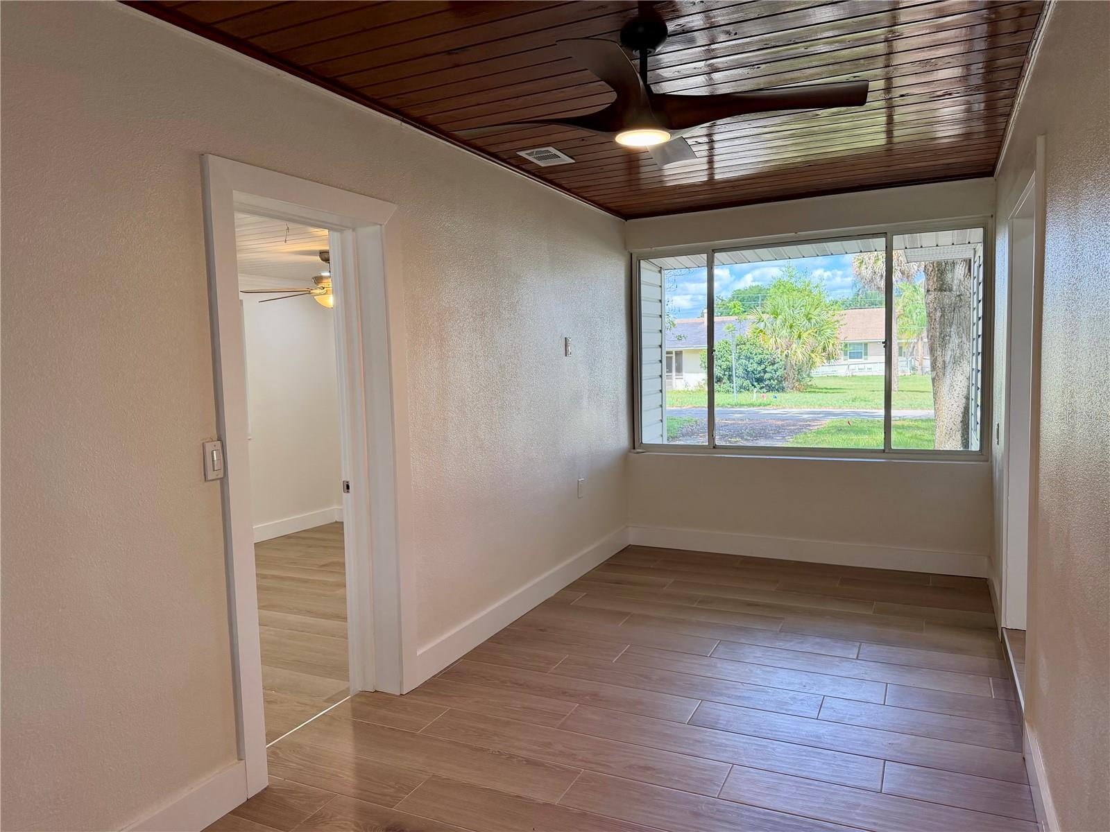301 S SEMINOLE AVE, MINNEOLA, FL, 34715
