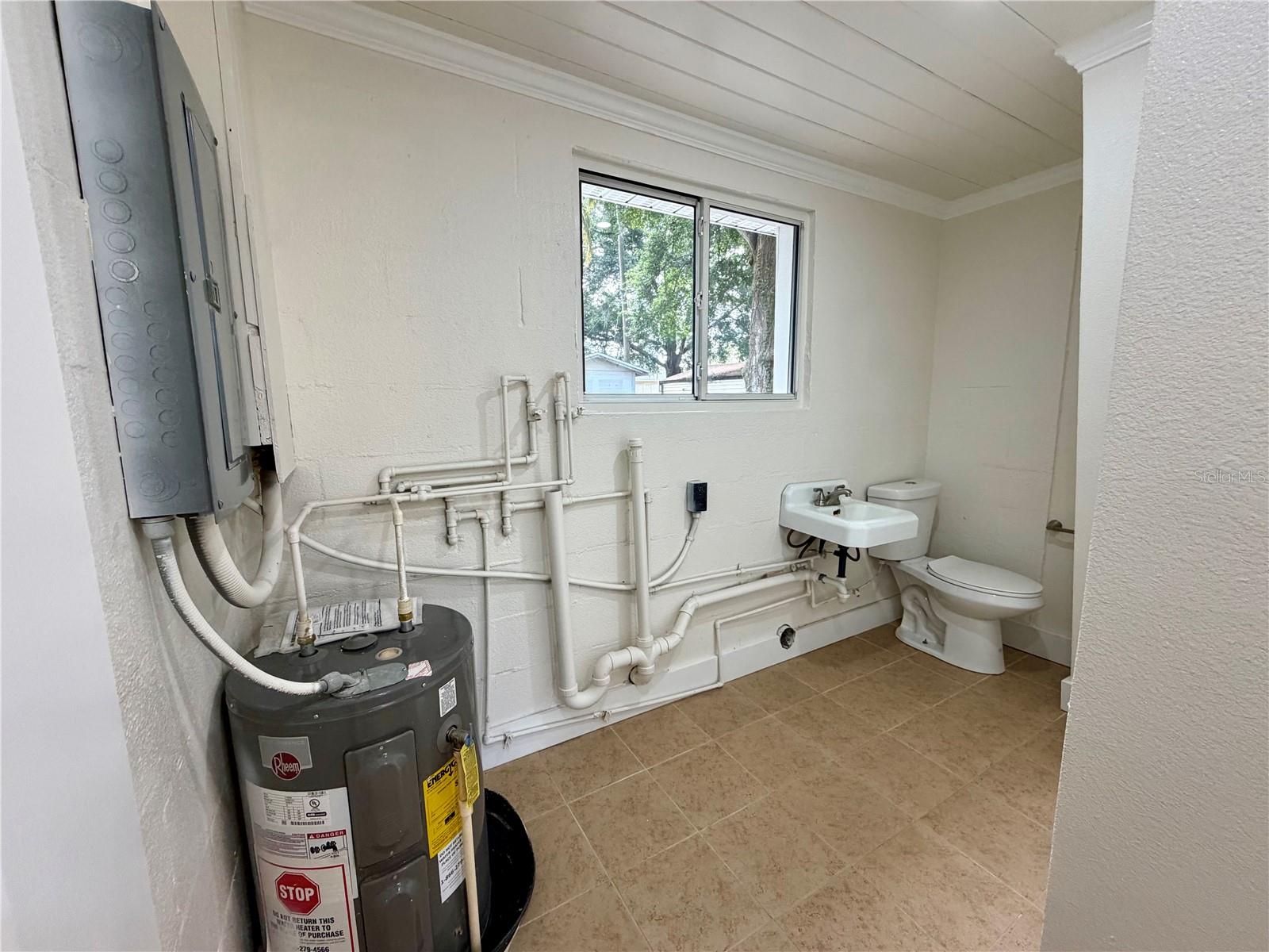 301 S SEMINOLE AVE, MINNEOLA, FL, 34715
