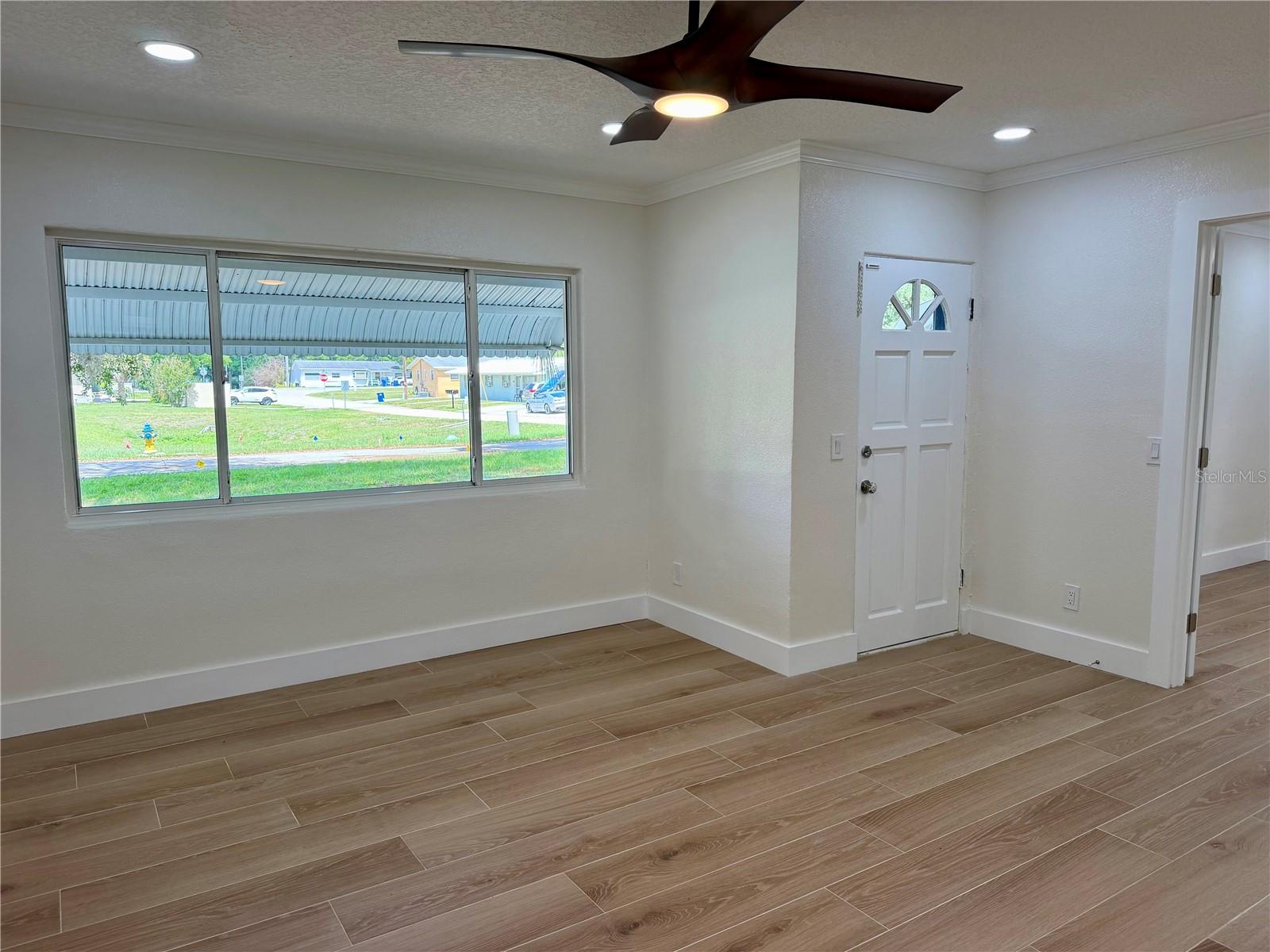 301 S SEMINOLE AVE, MINNEOLA, FL, 34715