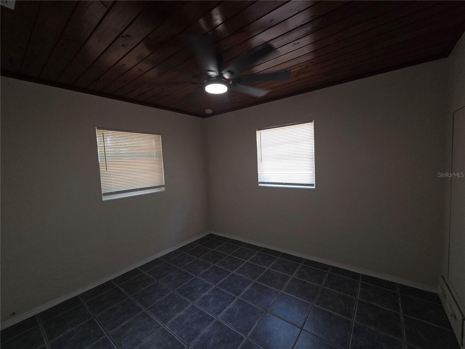 419 32ND AVE E, BRADENTON, FL, 34208
