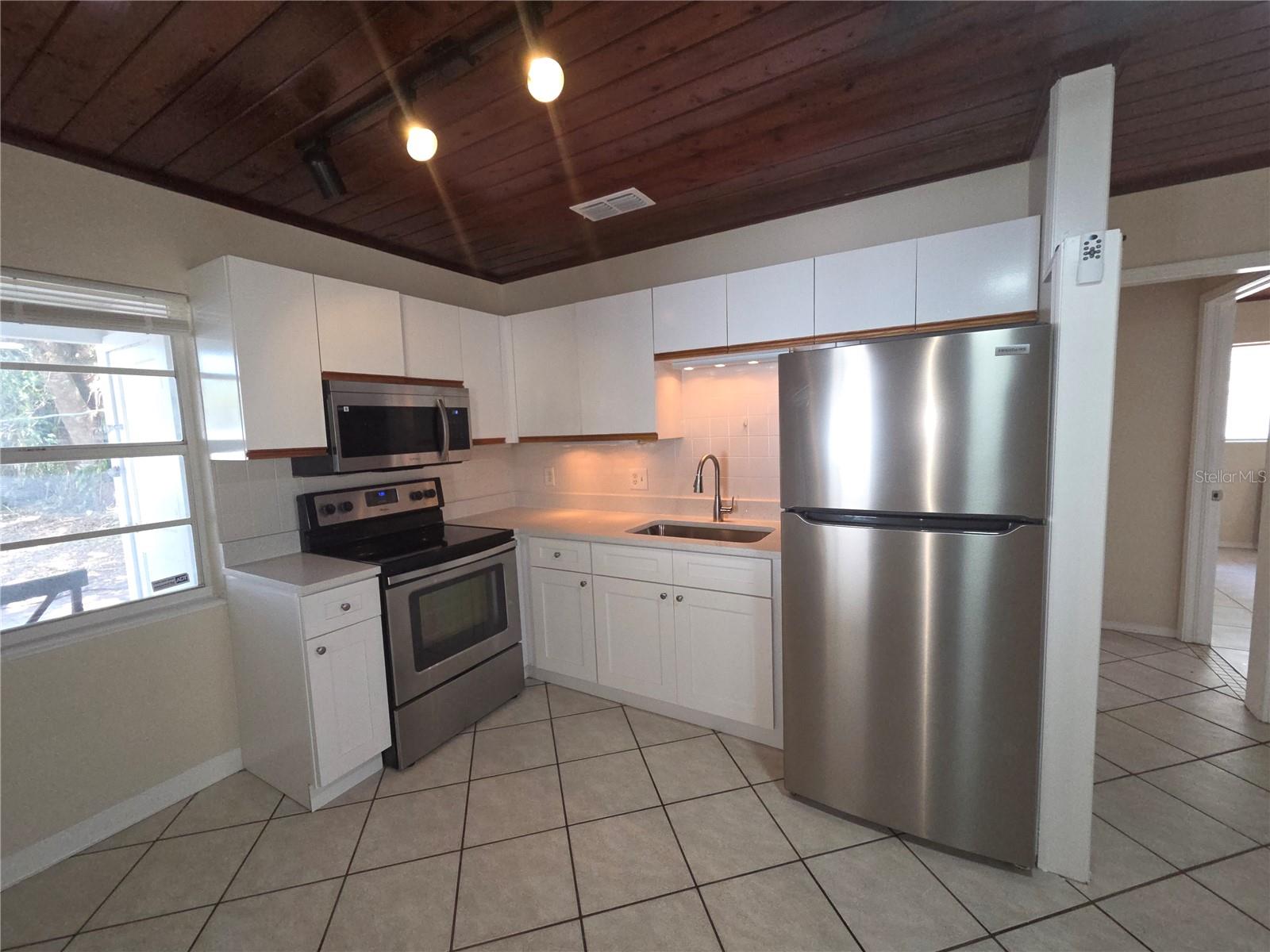 419 32ND AVE E, BRADENTON, FL, 34208