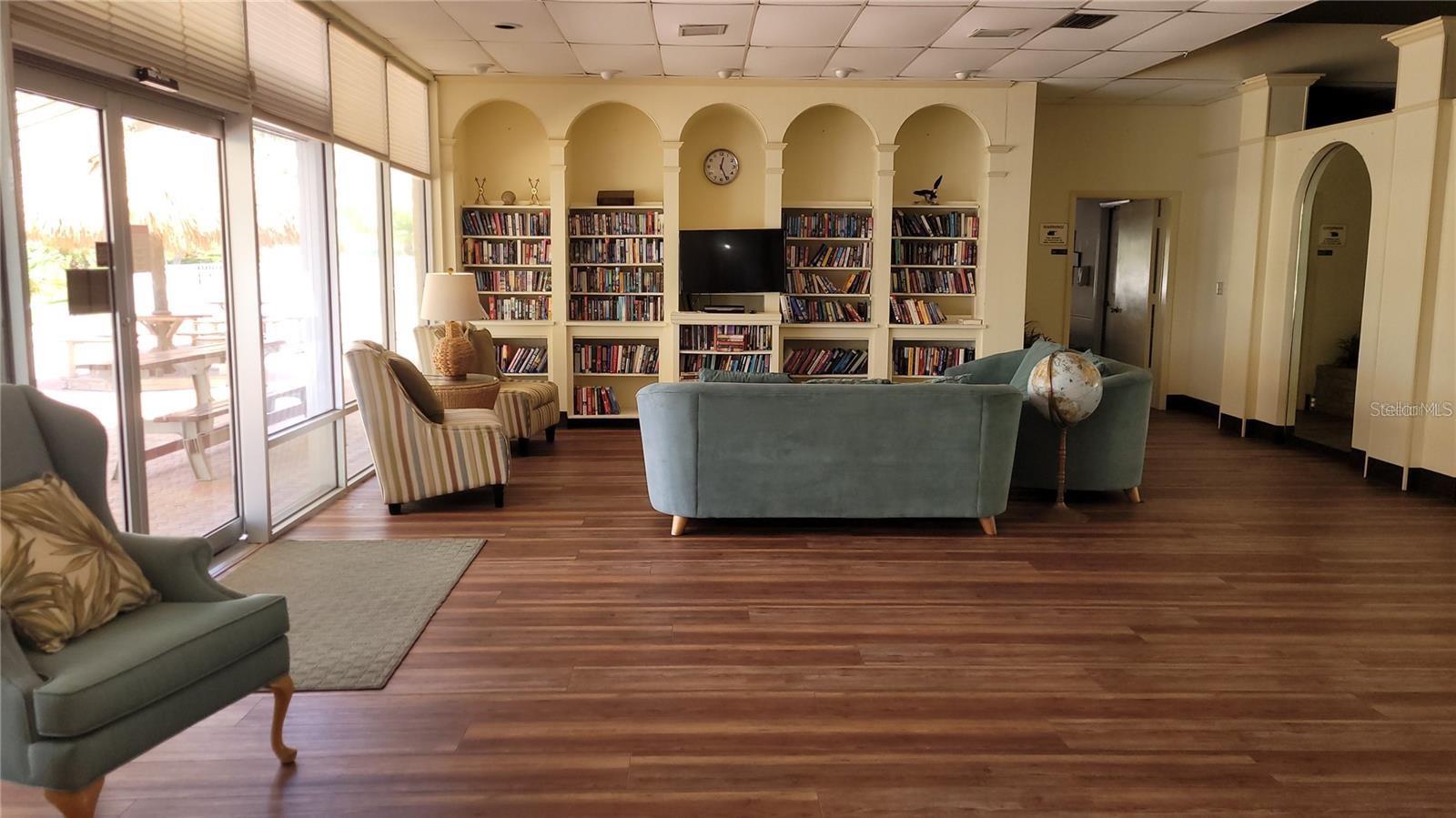 4750 COVE CIR #706, ST PETERSBURG, FL, 33708