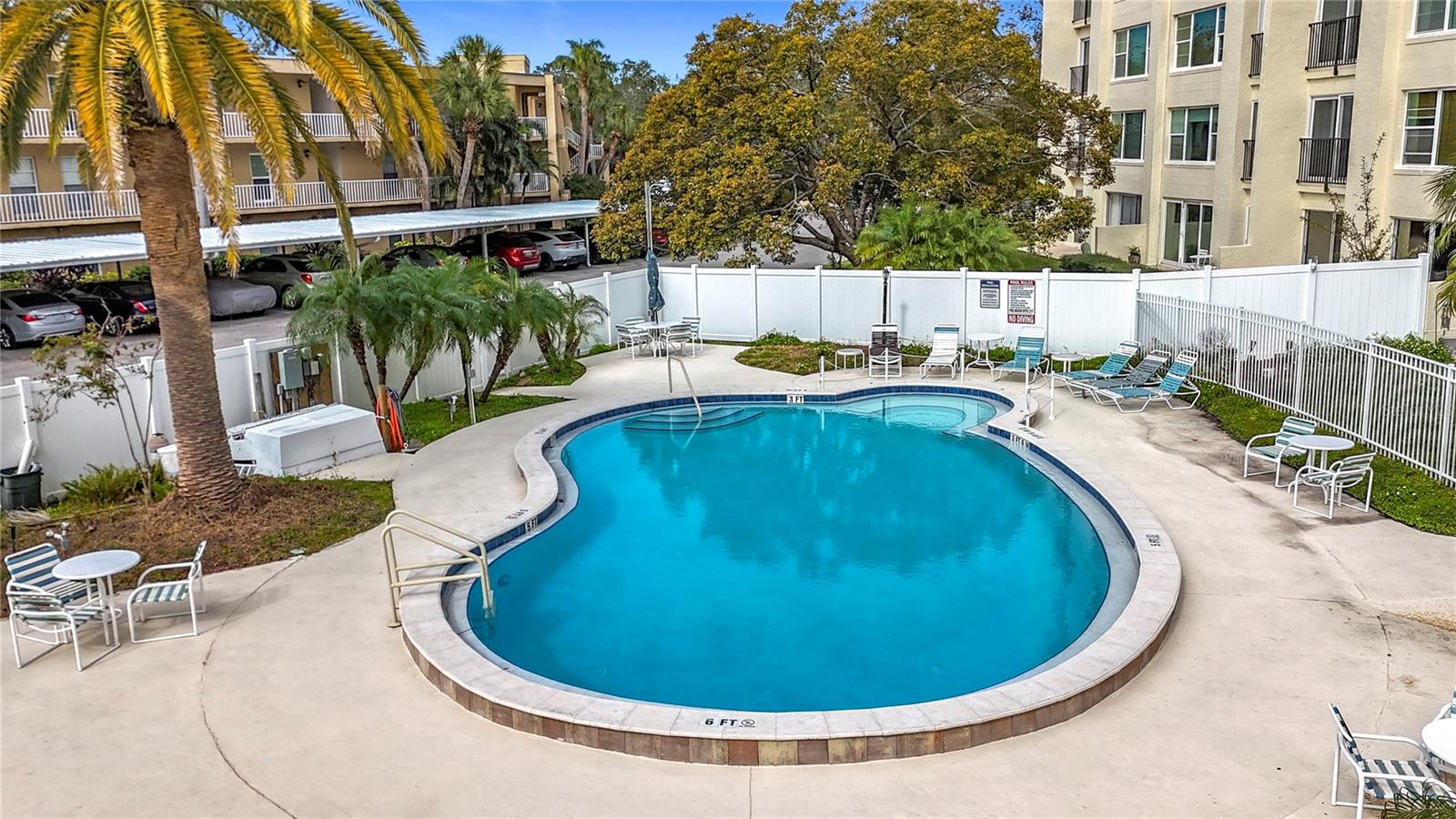 225 COUNTRY CLUB DR #1404, LARGO, FL, 33771