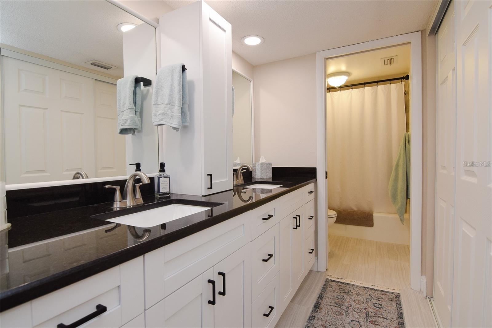 225 COUNTRY CLUB DR #1404, LARGO, FL, 33771