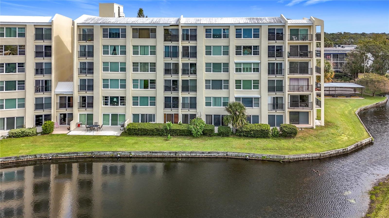 225 COUNTRY CLUB DR #1404, LARGO, FL, 33771