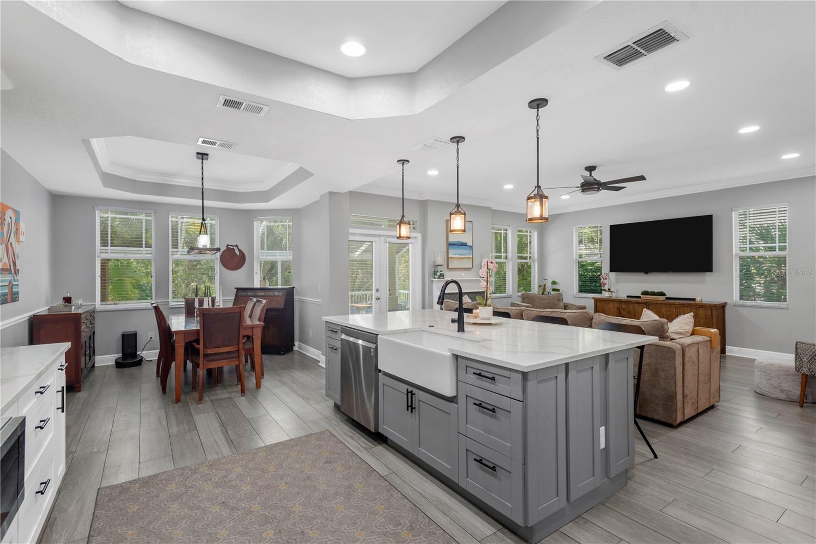 2852 BAYSHORE TRAILS DR, TAMPA, FL, 33611