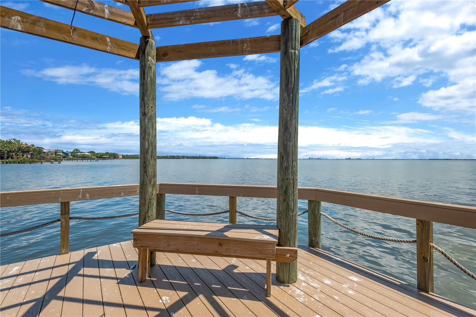 2852 BAYSHORE TRAILS DR, TAMPA, FL, 33611