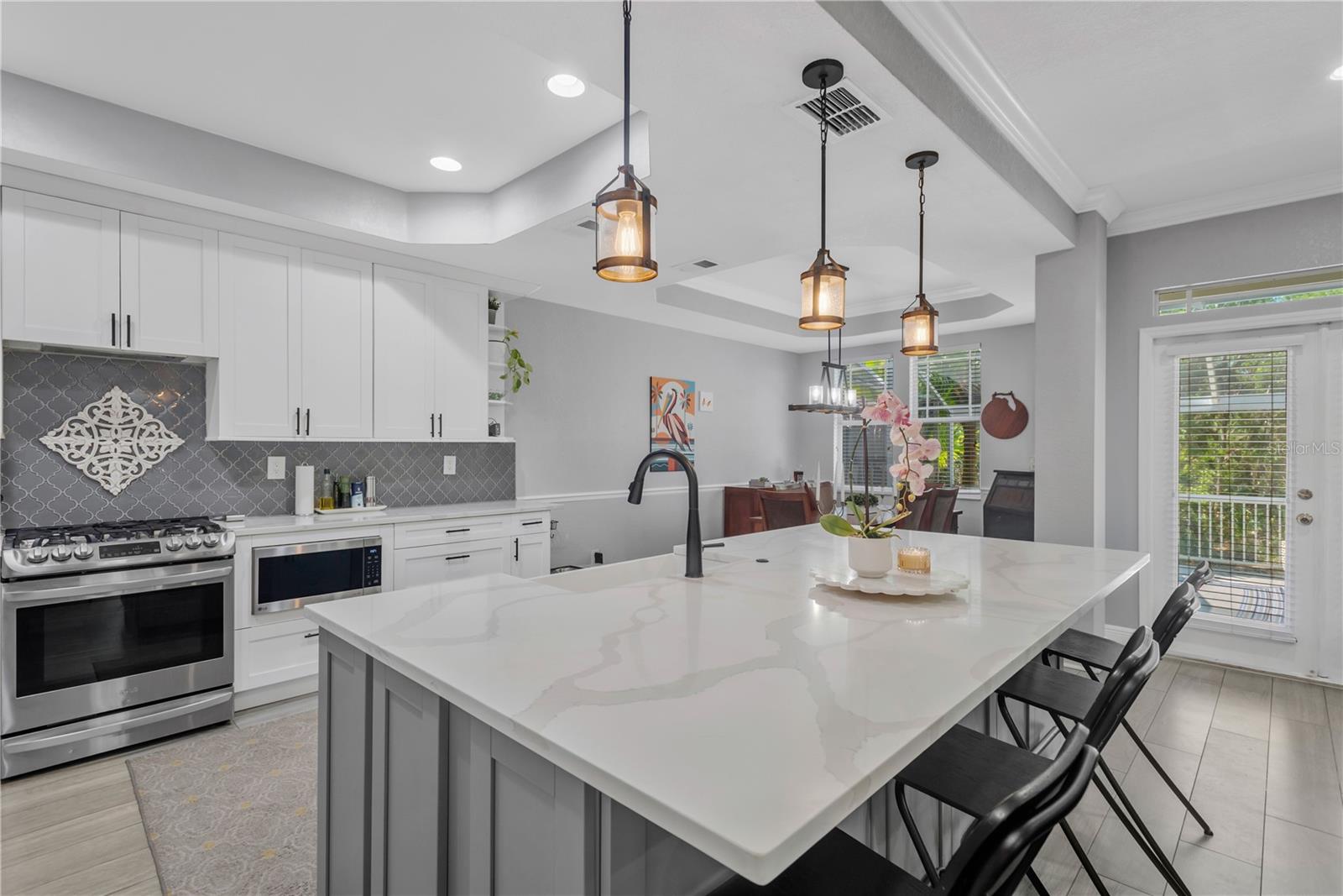 2852 BAYSHORE TRAILS DR, TAMPA, FL, 33611
