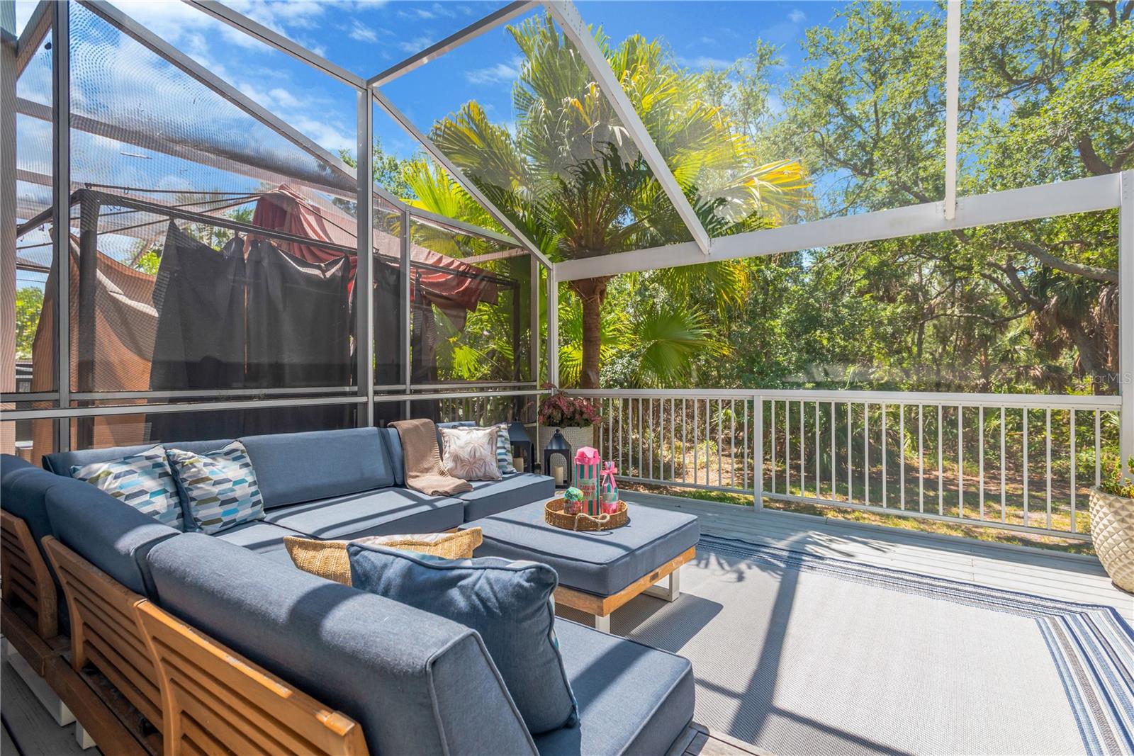2852 BAYSHORE TRAILS DR, TAMPA, FL, 33611