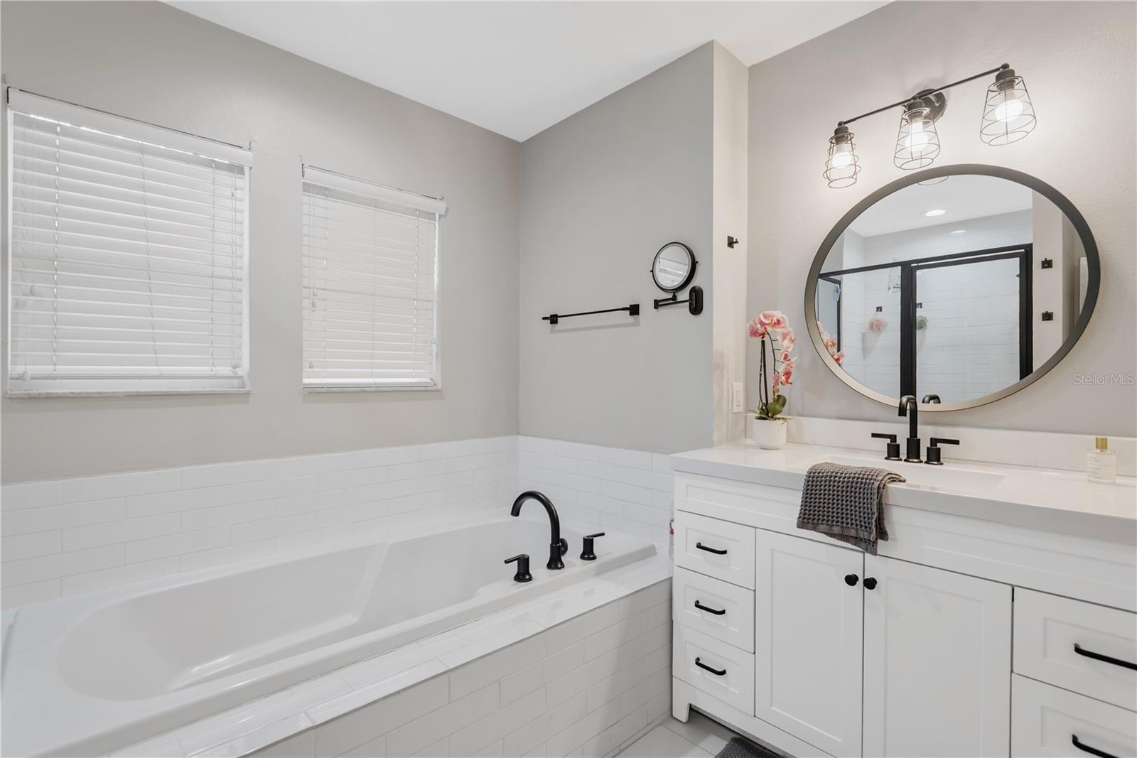 2852 BAYSHORE TRAILS DR, TAMPA, FL, 33611